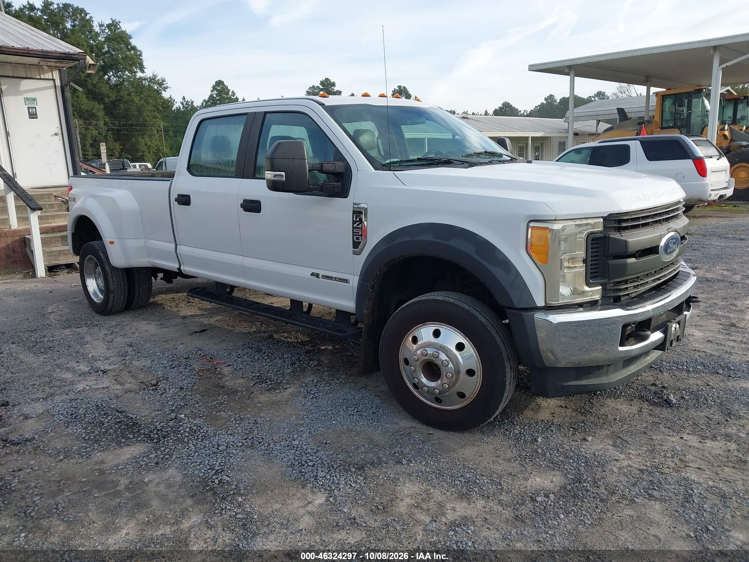 2017 Ford F-450 VIN 1FT8W4DT0HED94935 — IAAI salvage auction photo