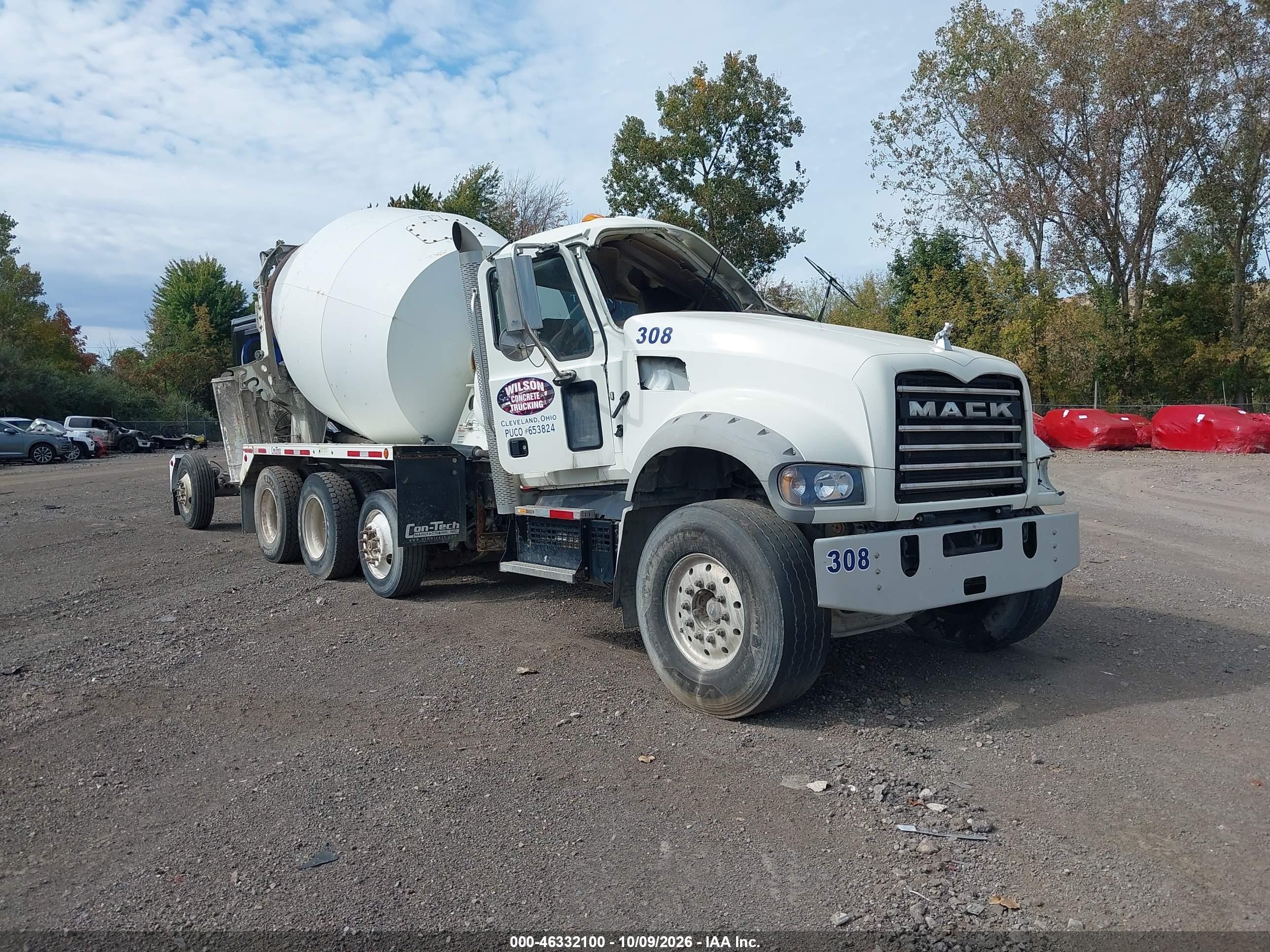 2018 Mack Granite VIN 1M2AX04C7JM039811 — IAAI salvage auction photo