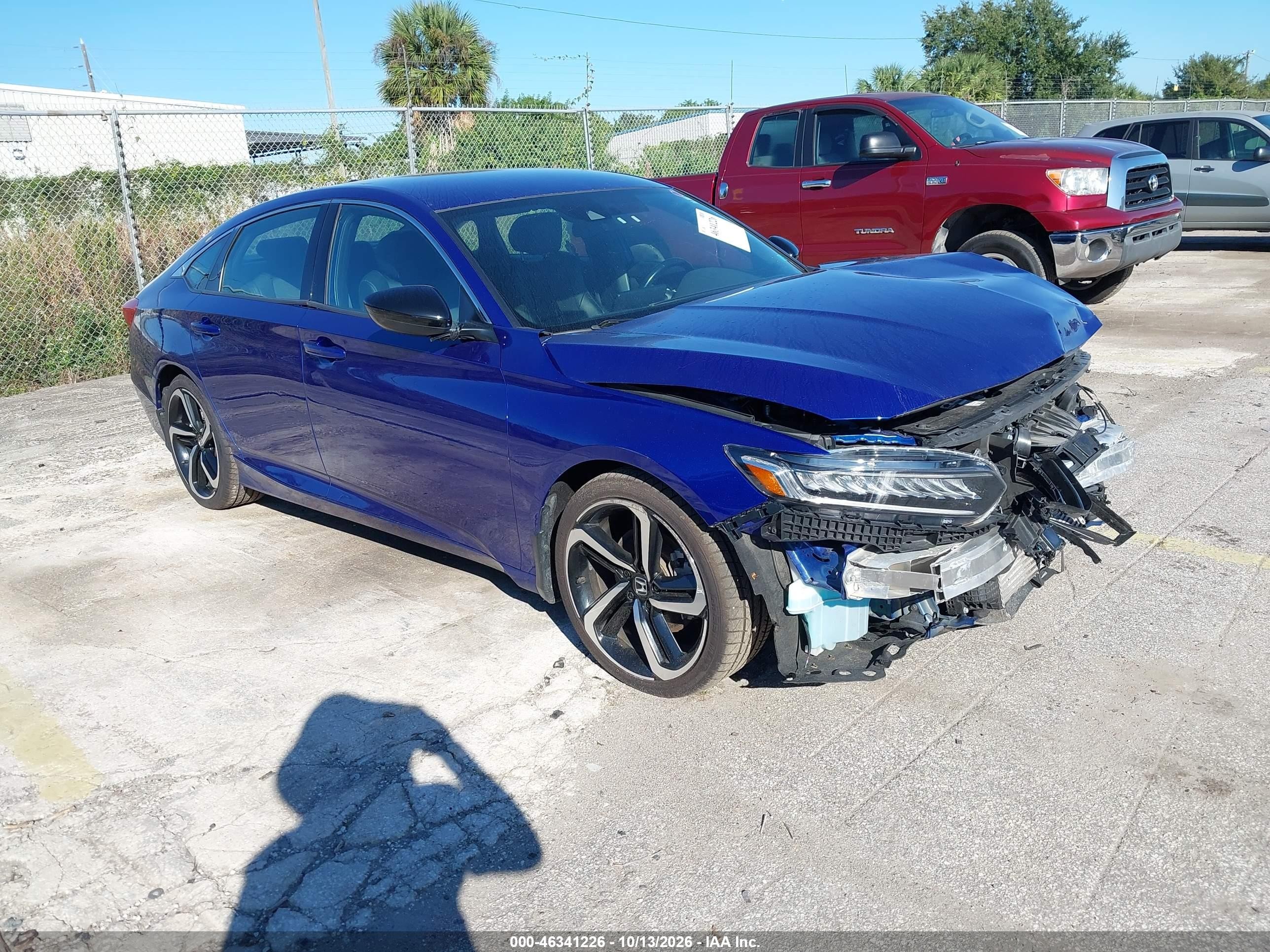 2022 Honda Accord VIN 1HGCV1F33NA083657 — IAAI salvage auction photo
