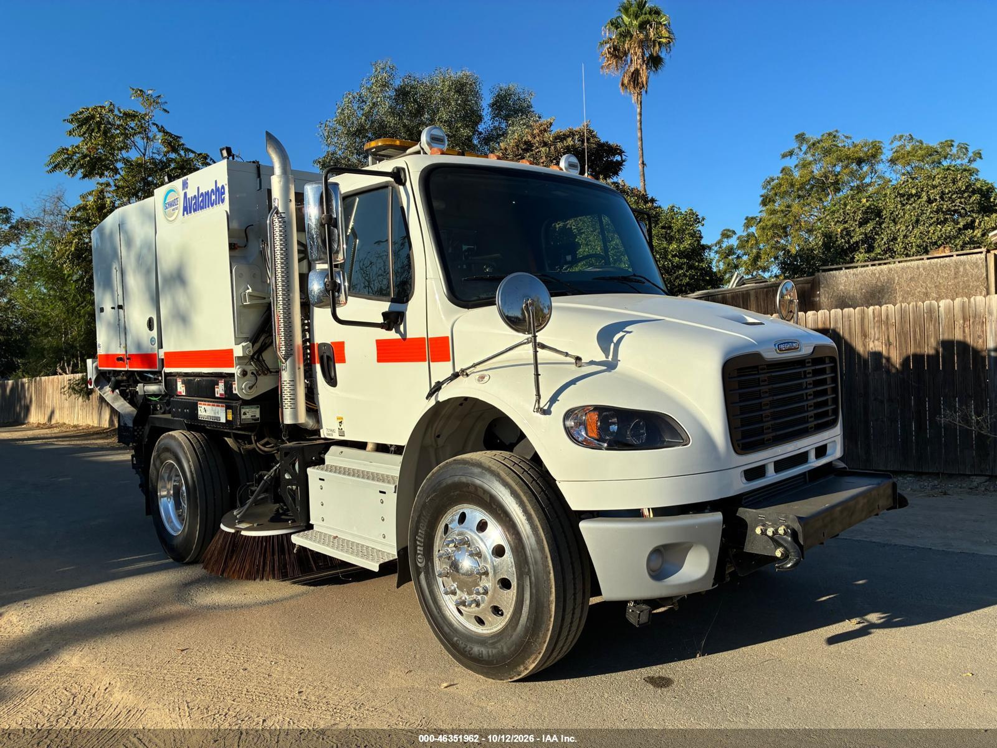 2024 Freightliner M2 106 VIN 1FVACXFE1RHVC9916 — IAAI salvage auction photo