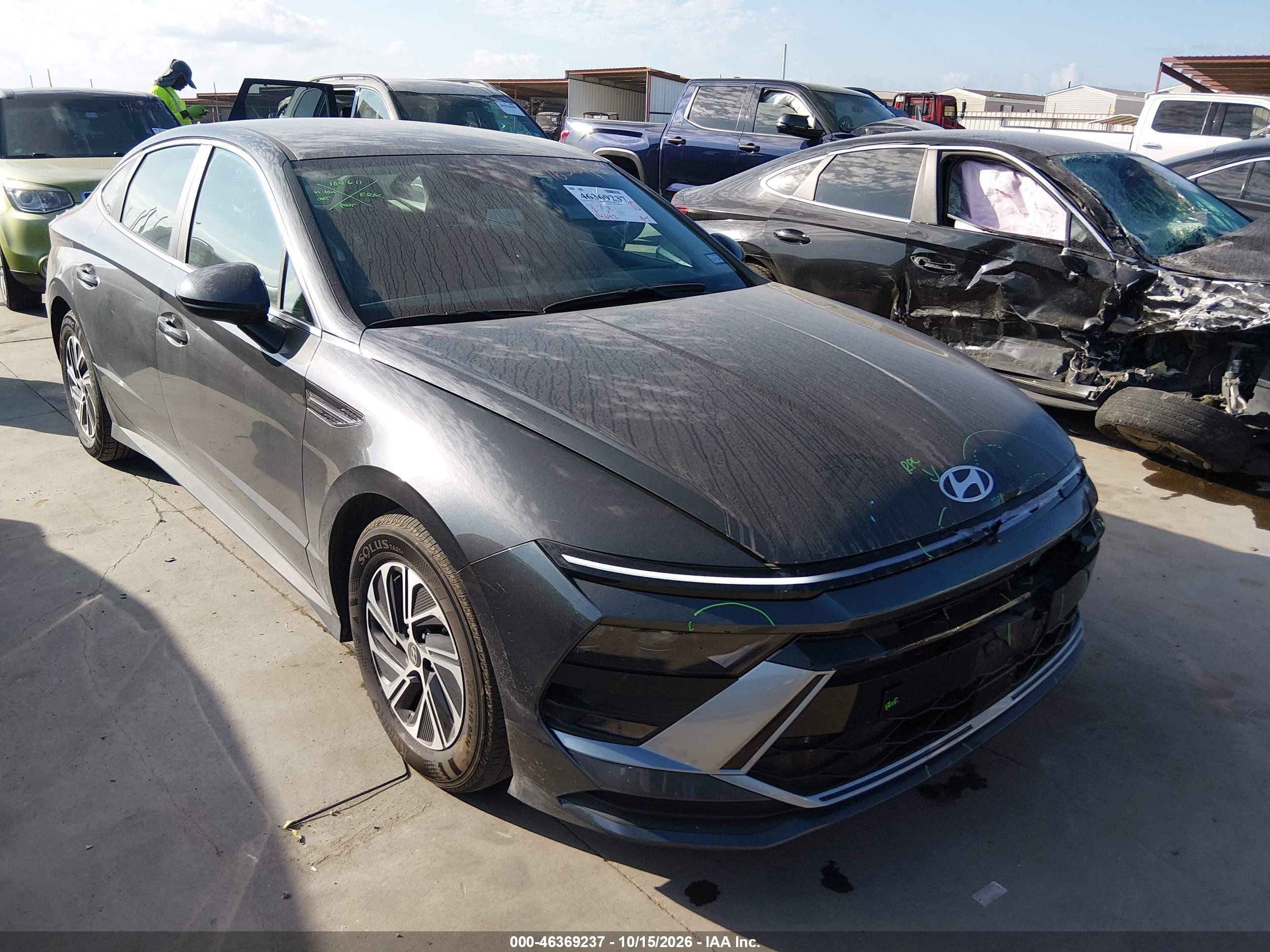 2026 Hyundai Sonata Hybrid VIN KMHL24JJ1TA164583 — IAAI salvage auction photo