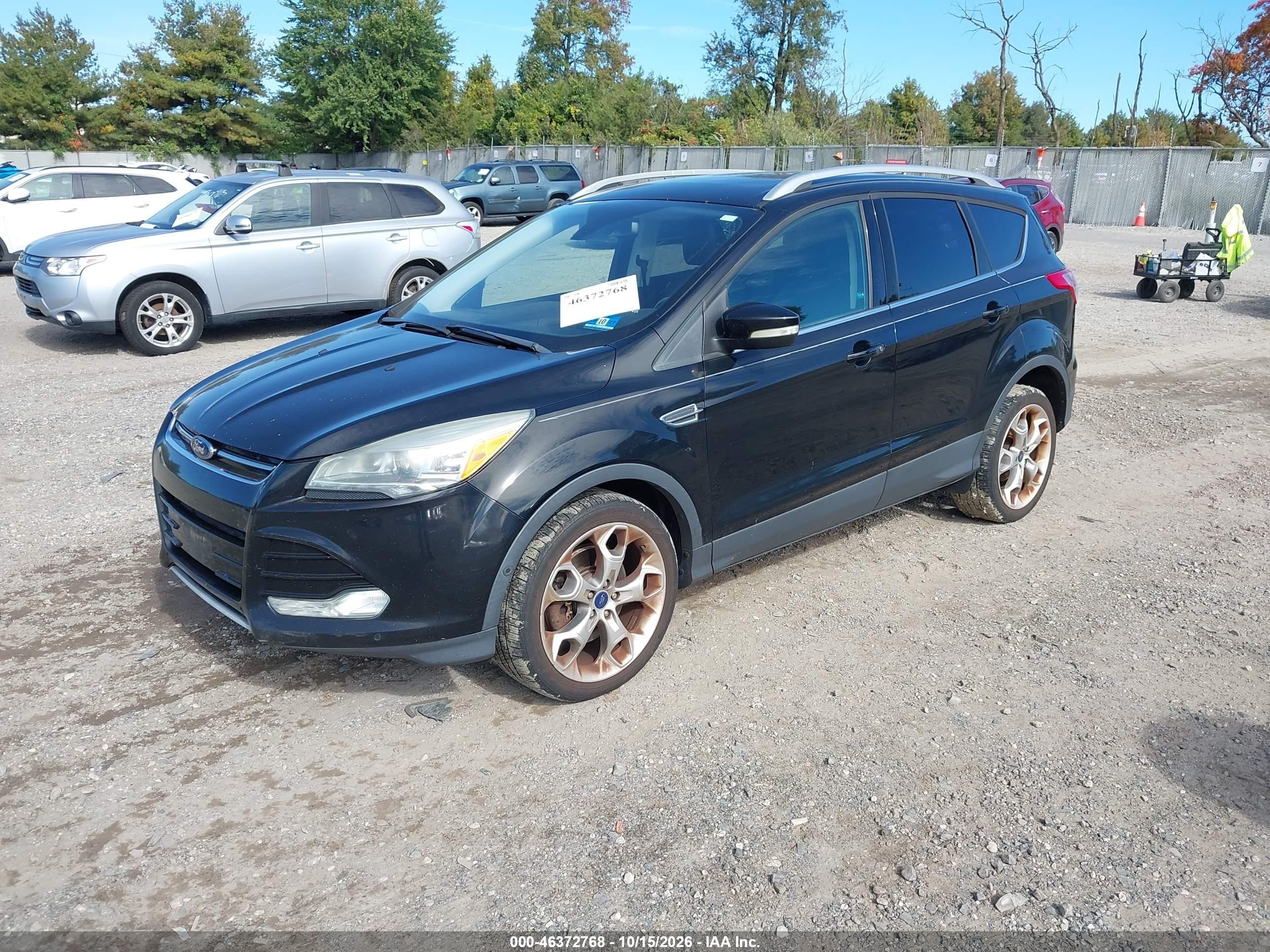 2016 Ford Escape VIN 1FMCU9J98GUA90015 IAAI salvage auction — Normal Wear, Clear (New Jersey), sold $750 on 2026-10-24 (photo 2)