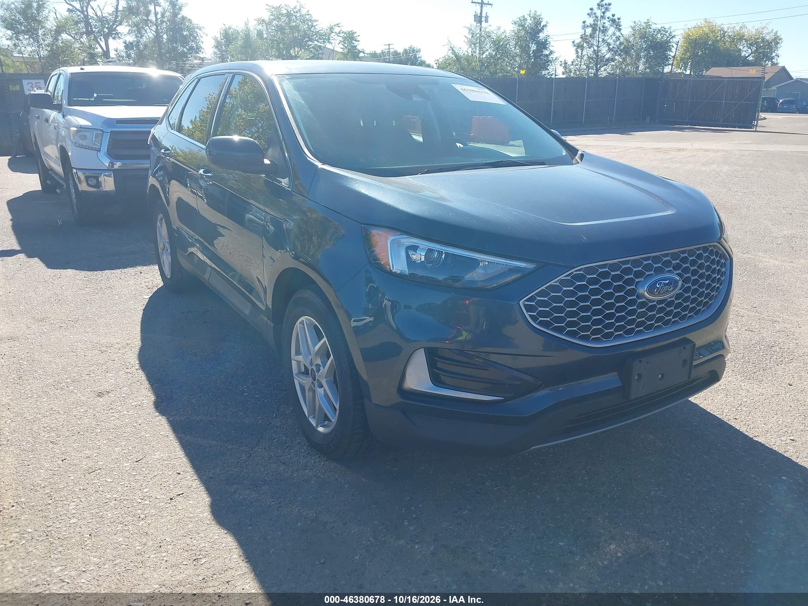 2024 Ford Edge VIN 2FMPK4J96RBA98374 — IAAI salvage auction photo