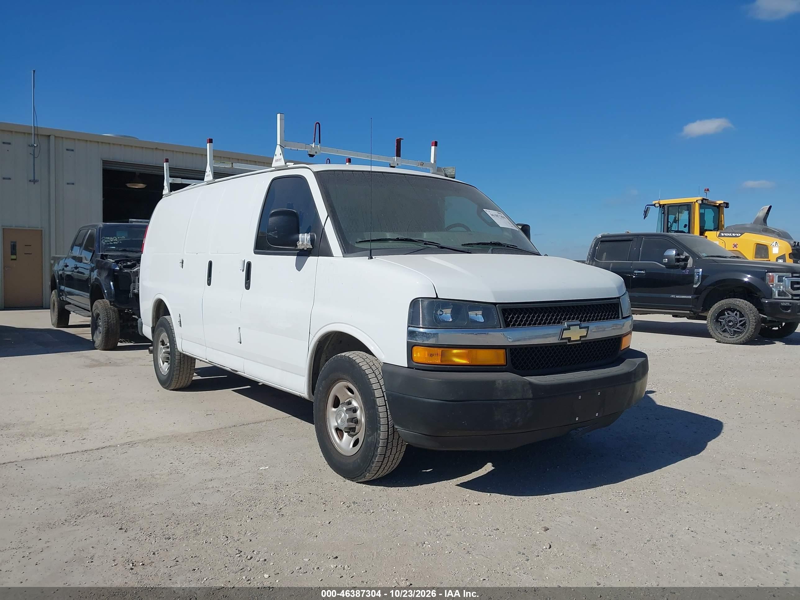 2021 Chevrolet Express Cargo VIN 1GCWGAFP5M1251984 — IAAI salvage auction photo