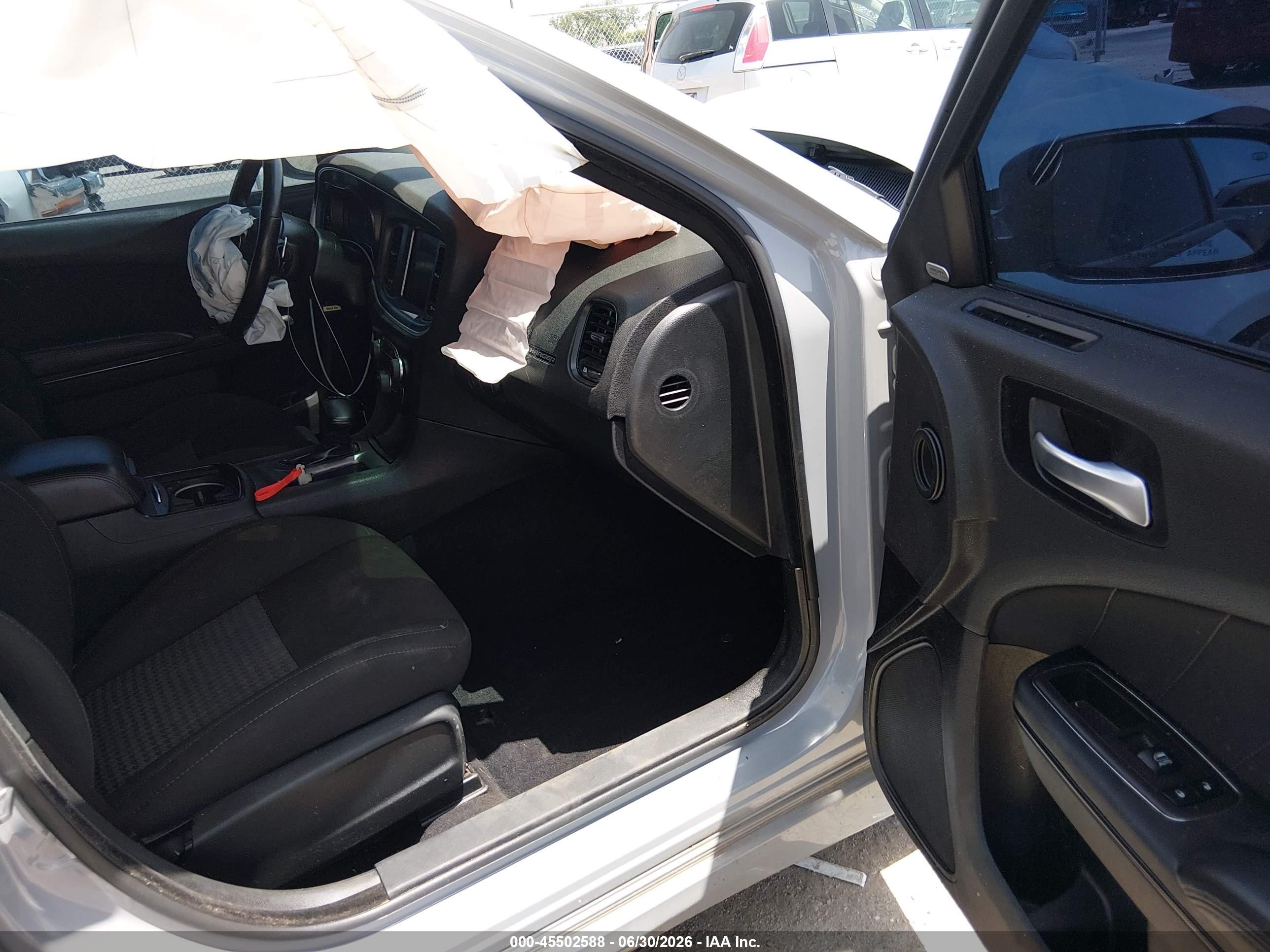 2022 Dodge Charger VIN 2C3CDXCT1NH202045 IAAI salvage auction — Front & Rear, Salvage (Texas), sold $5,800 on 2026-10-03 (photo 5)