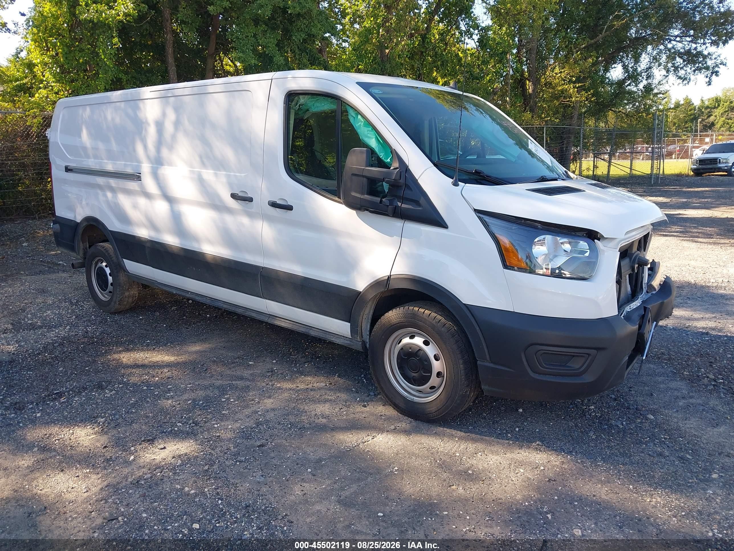 2024 Ford Transit-250 VIN 1FTBR1Y86RKB69519 — IAAI salvage auction photo