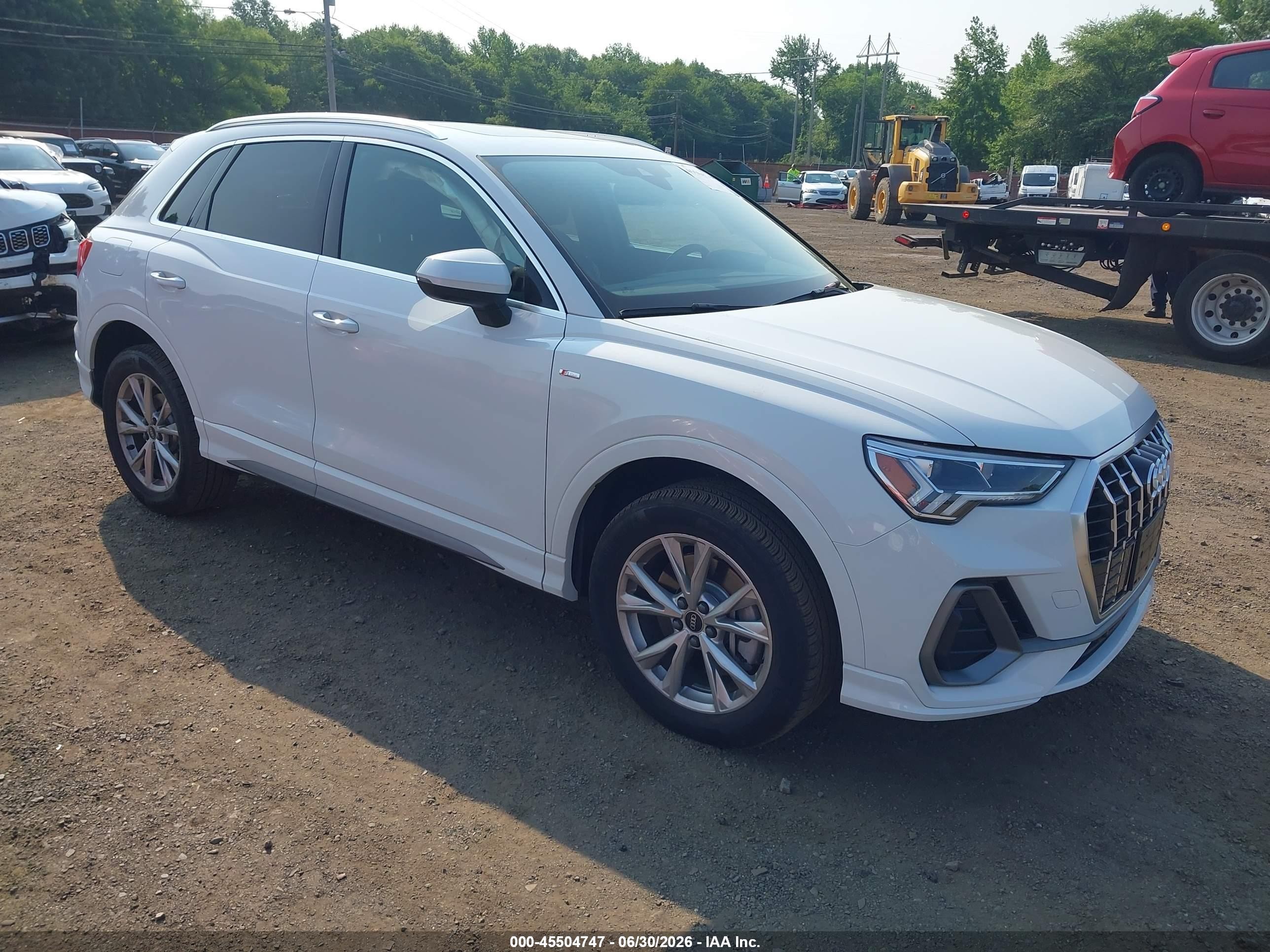 2022 Audi Q3 VIN WA1EECF34N1149887 IAAI salvage auction — Side, Salvage (Idaho), sold $11,600 on 2026-09-05 (photo 1)