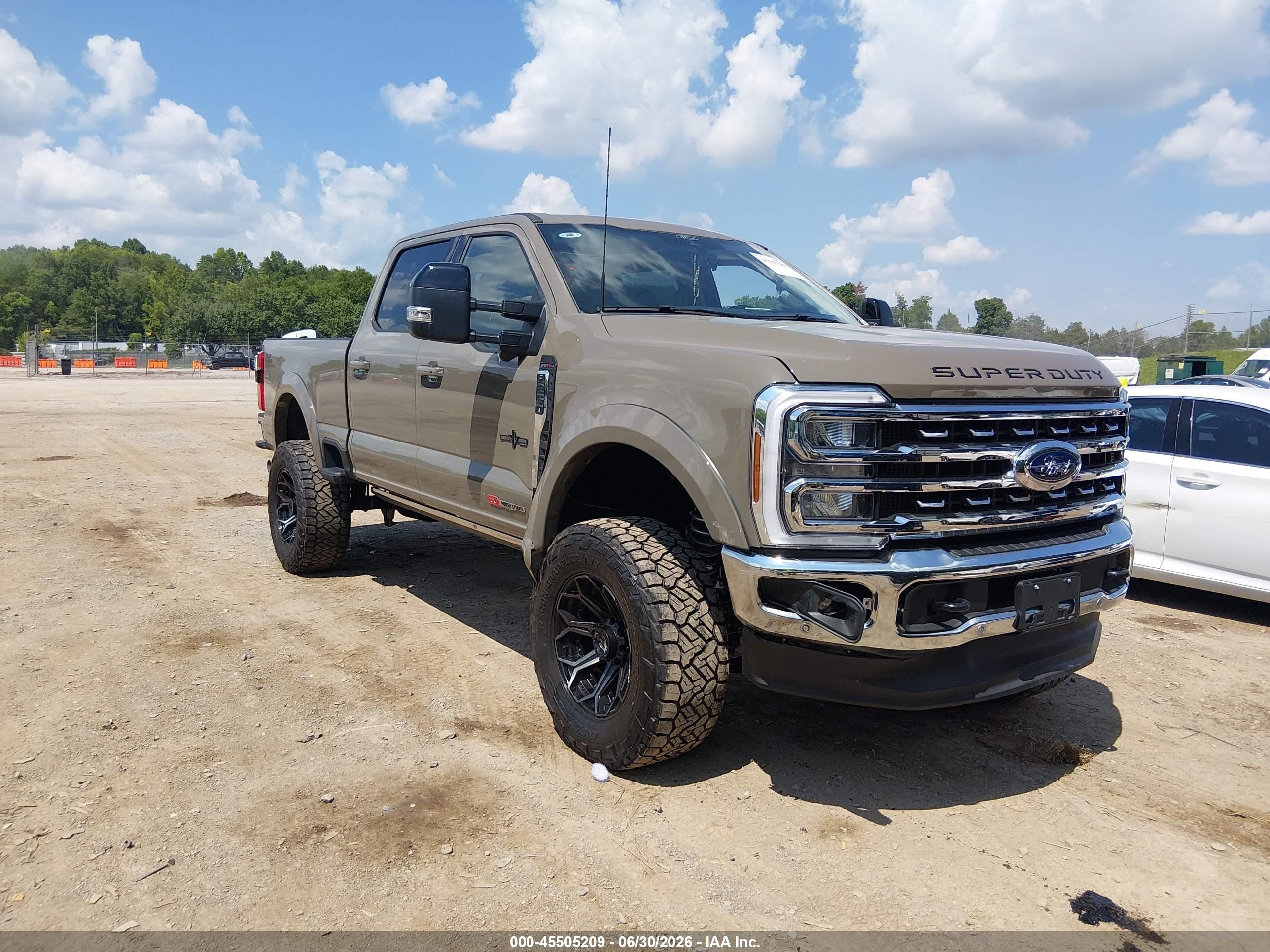 2026 Ford F-250 VIN 1FT8W2BM5TEC75030 — IAAI salvage auction photo