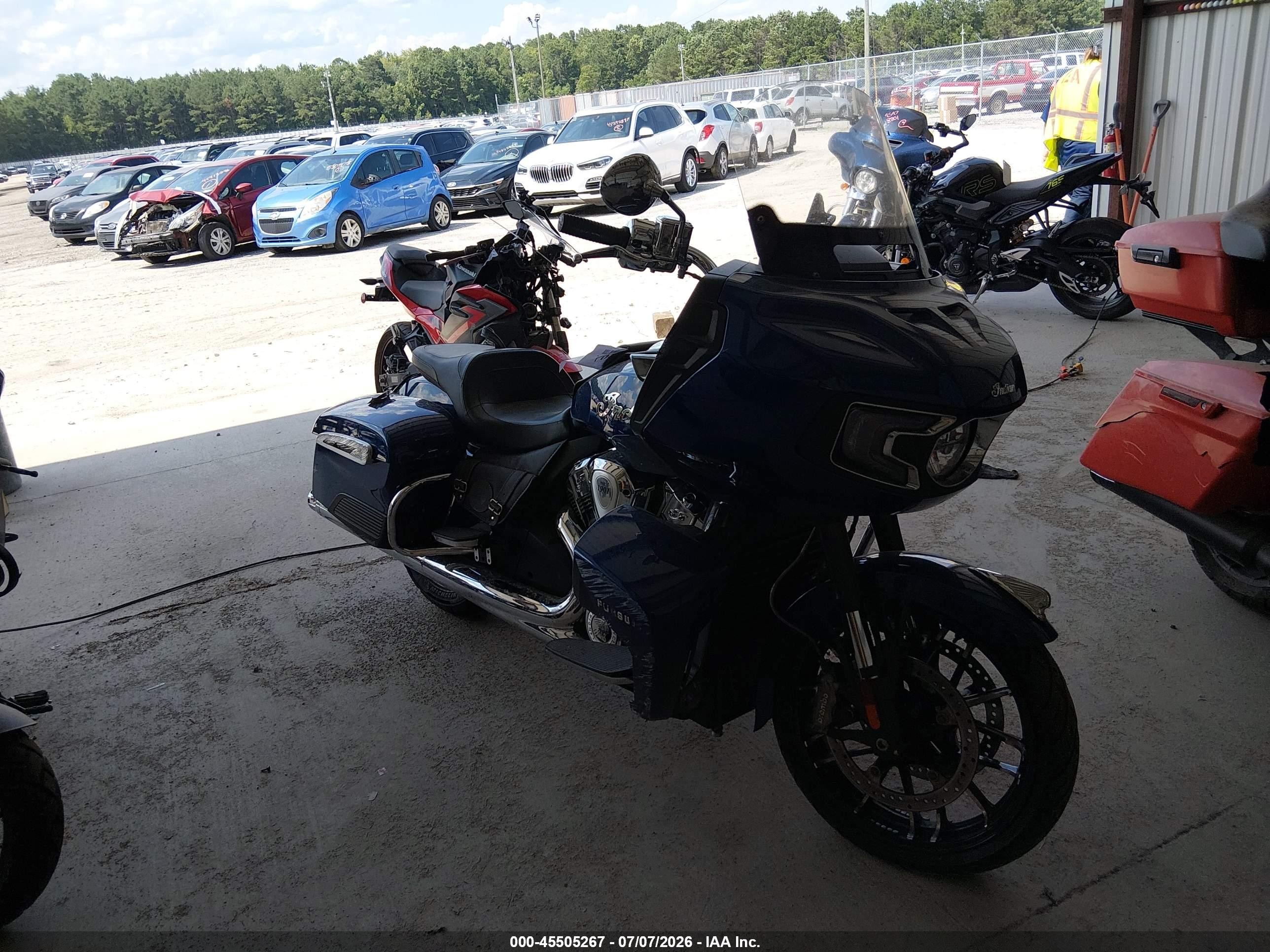 2022 Indian Motorcycle Co. Pursuit VIN 56KLDGRR8N3410587 IAAI salvage auction — Side, Salvage (Georgia), sold $7,850 on 2026-09-10 (photo 2)