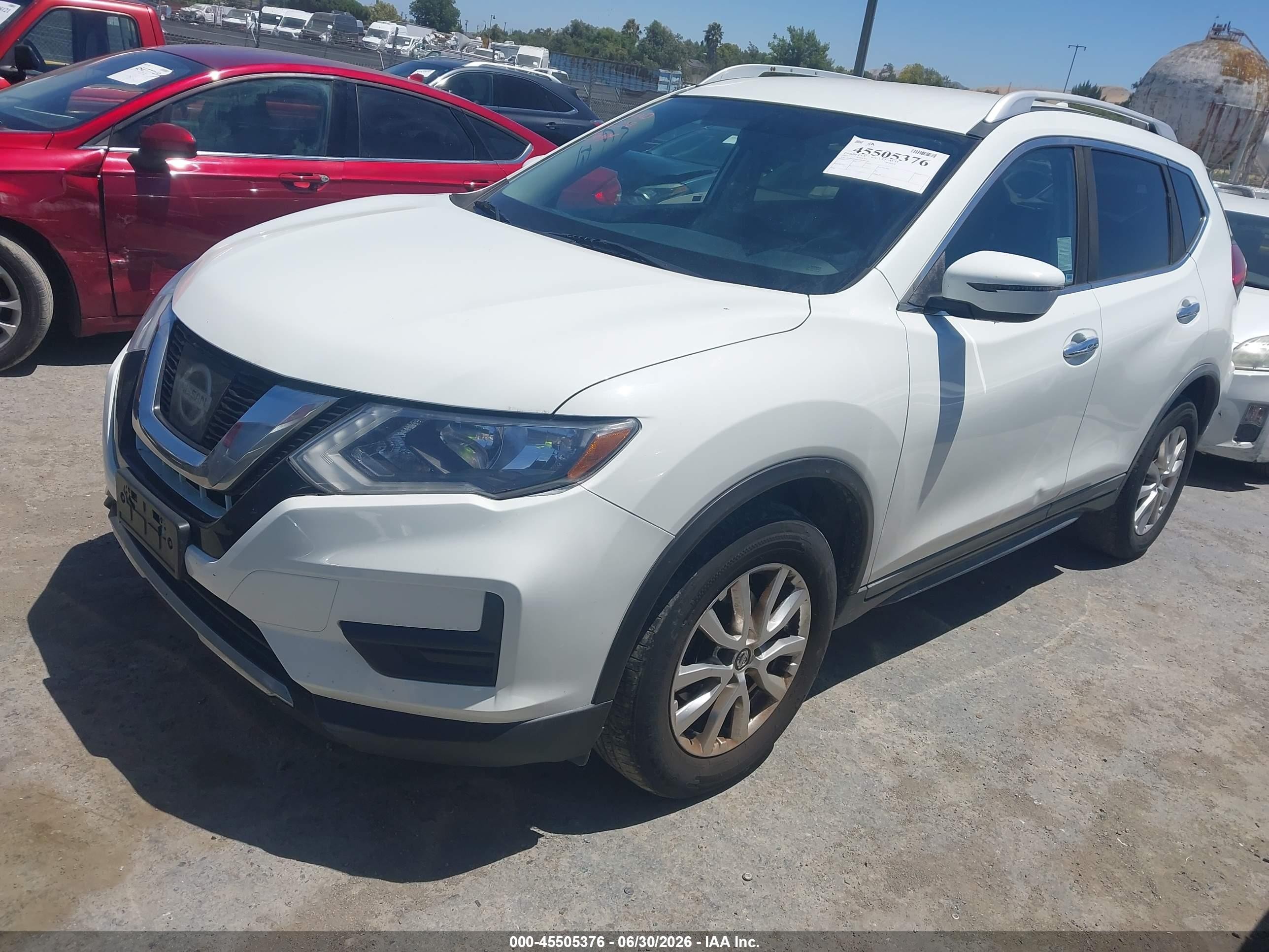 2017 Nissan Rogue VIN KNMAT2MV1HP584120 IAAI salvage auction — Normal Wear, Clear - Dealer Only (California), sold $1,675 on 2026-07-09 (photo 2)