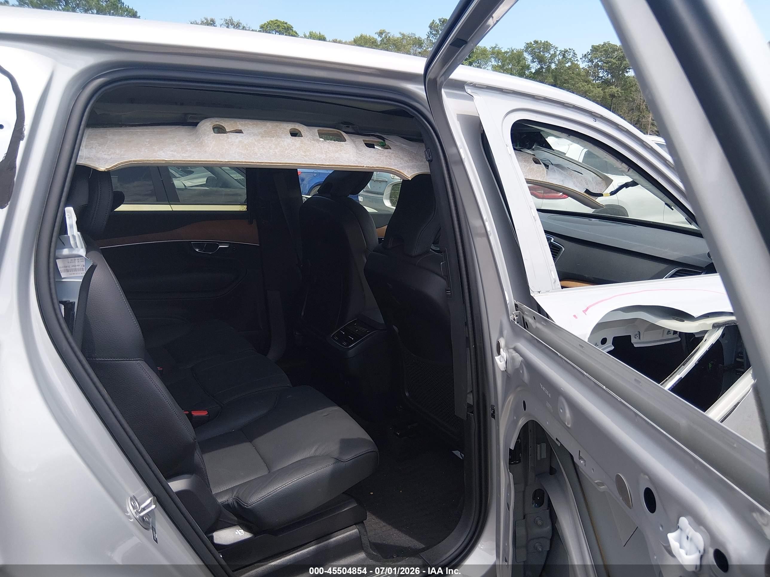 2024 Volvo XC90 VIN YV4L12PE0R1237261 IAAI salvage auction — All Over, Clear (South Carolina), sold $13,500 on 2026-09-16 (photo 8)