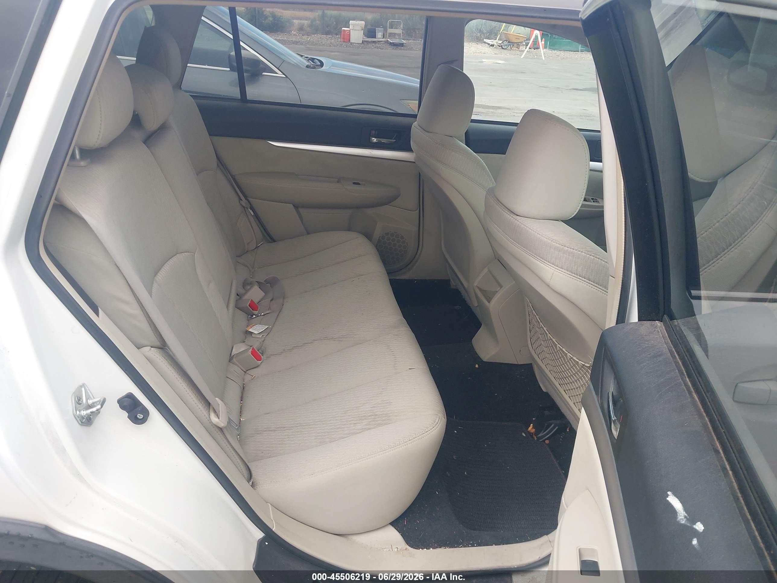 2011 Subaru Outback VIN 4S4BRBGC8B3336938 IAAI salvage auction — Normal Wear, Clear (Utah), sold $275 on 2026-07-09 (photo 8)