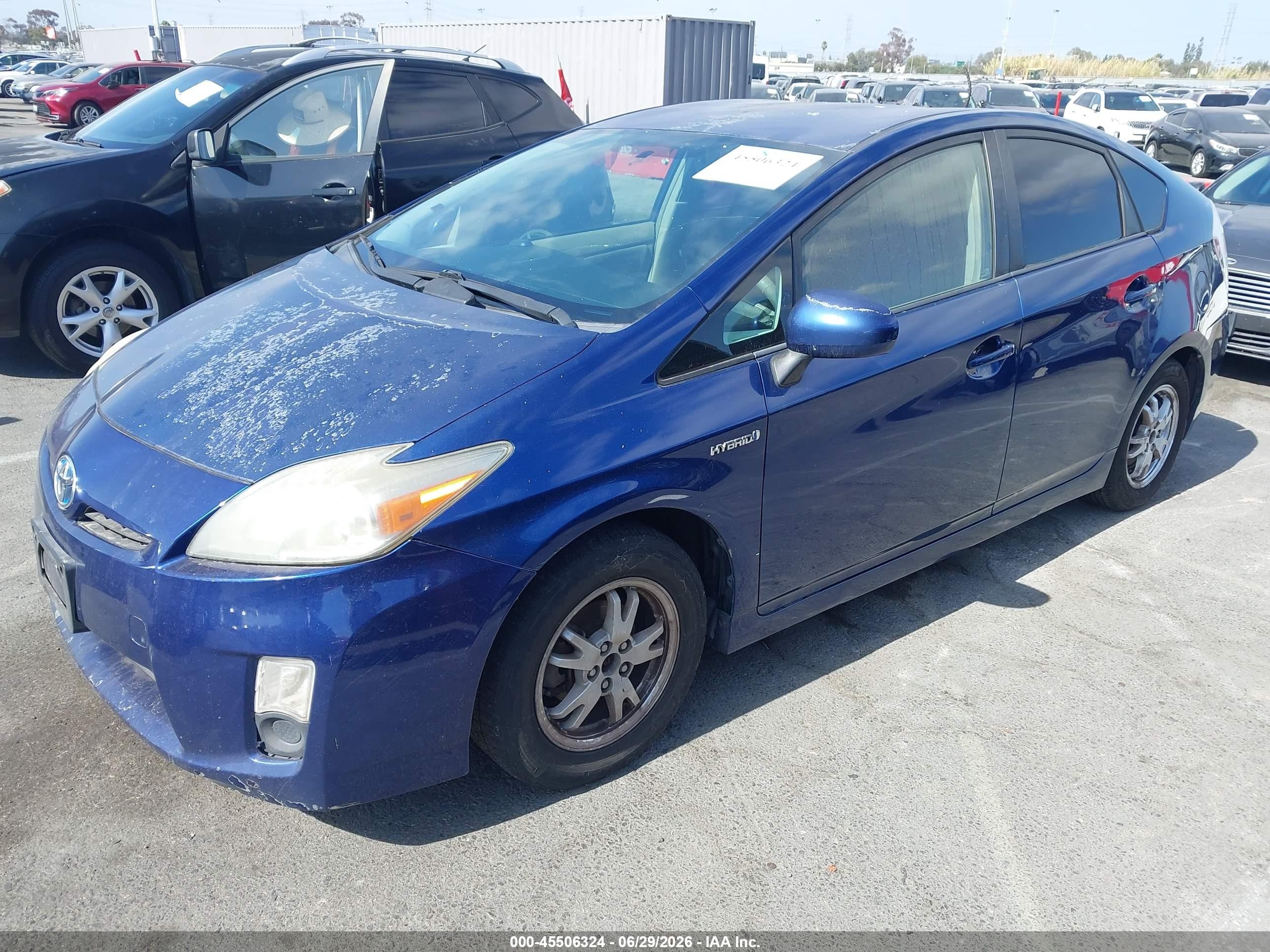 2011 Toyota Prius VIN JTDKN3DU7B0286666 IAAI salvage auction — Normal Wear, Clear - Dealer Only (California), sold $550 on 2026-07-09 (photo 2)