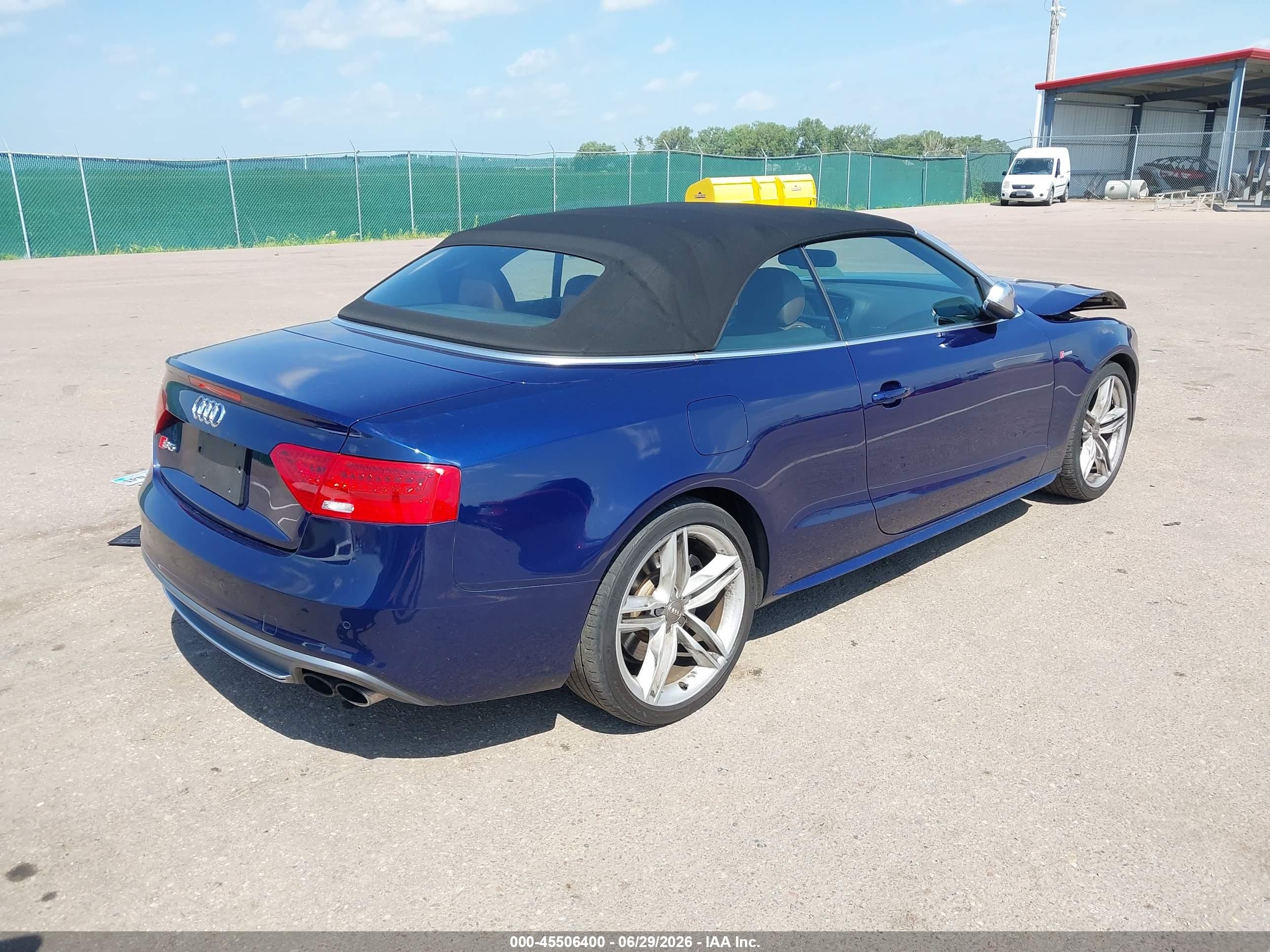 2013 Audi S5 VIN WAUVGAFH0DN005967 IAAI salvage auction — Front End, Regular (South Dakota), sold $3,100 on 2026-09-19 (photo 4)