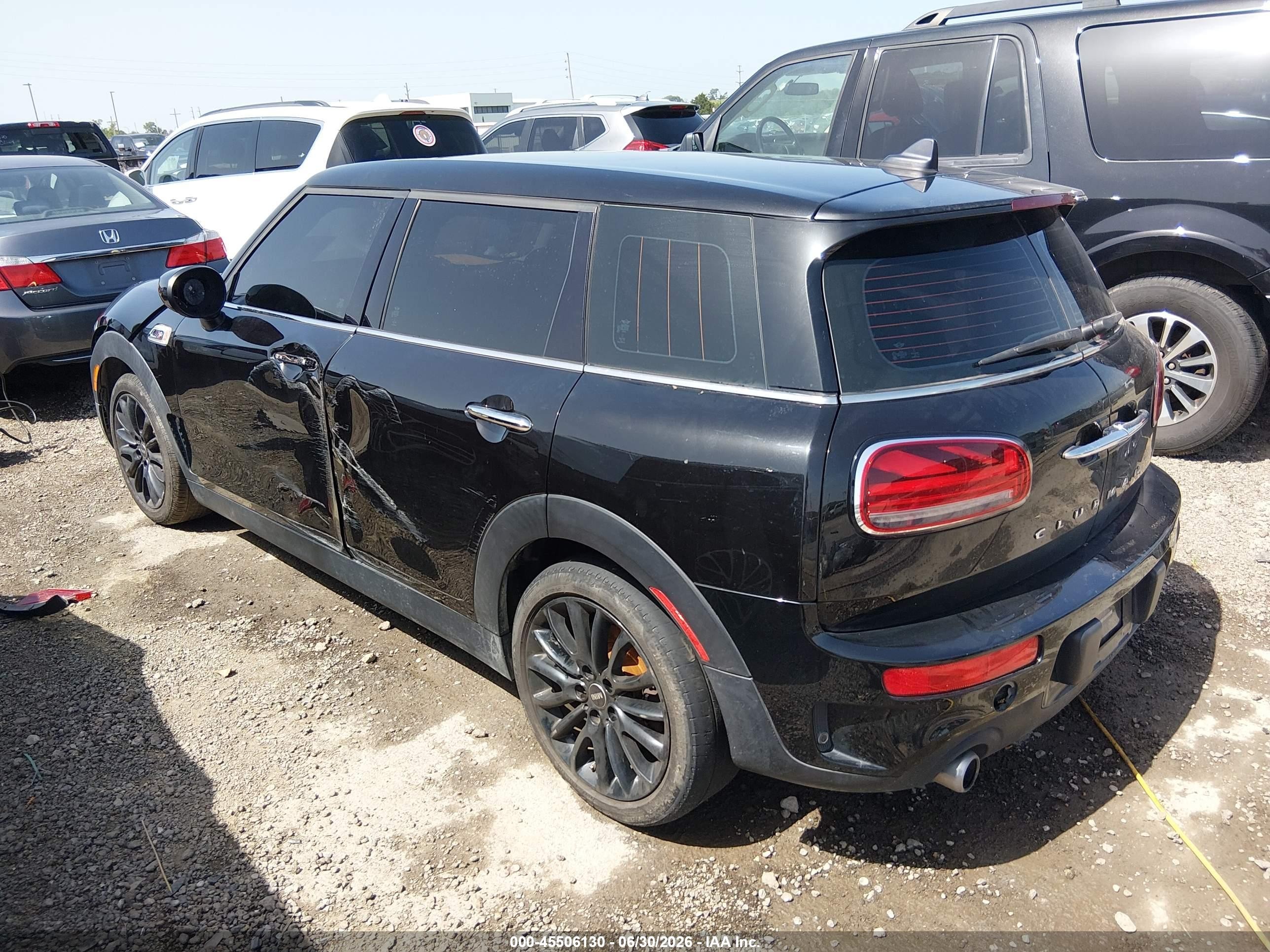 2020 Mini Cooper Clubman VIN WMWLV7C06L2M67481 IAAI salvage auction — Front End, Clear (Oklahoma), sold $1,750 on 2026-09-19 (photo 3)