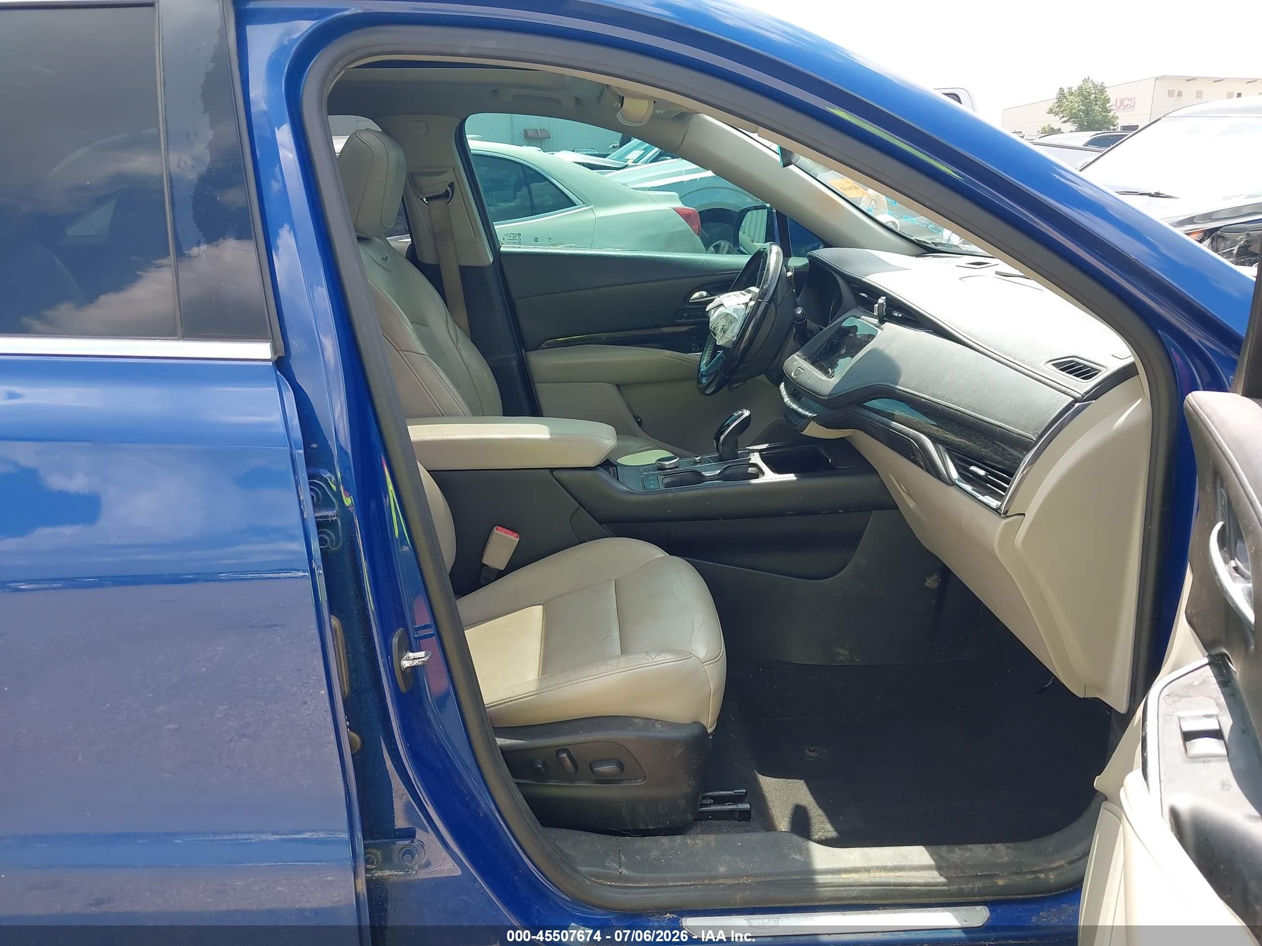 2021 Cadillac Xt4 VIN 1GYFZCR41MF034470 IAAI salvage auction — Front End, Clear (Oklahoma), sold $3,000 on 2026-09-12 (photo 5)