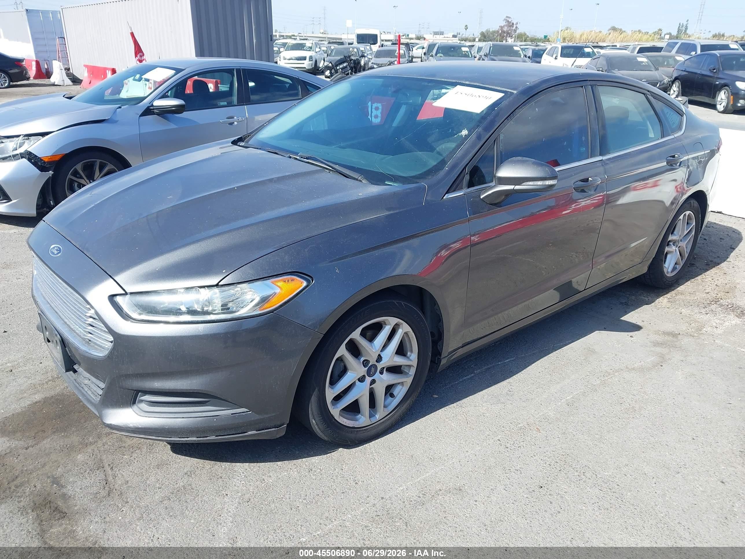 2016 Ford Fusion VIN 3FA6P0HD2GR202772 IAAI salvage auction — Normal Wear, Clear - Dealer Only (California), sold $775 on 2026-07-09 (photo 2)