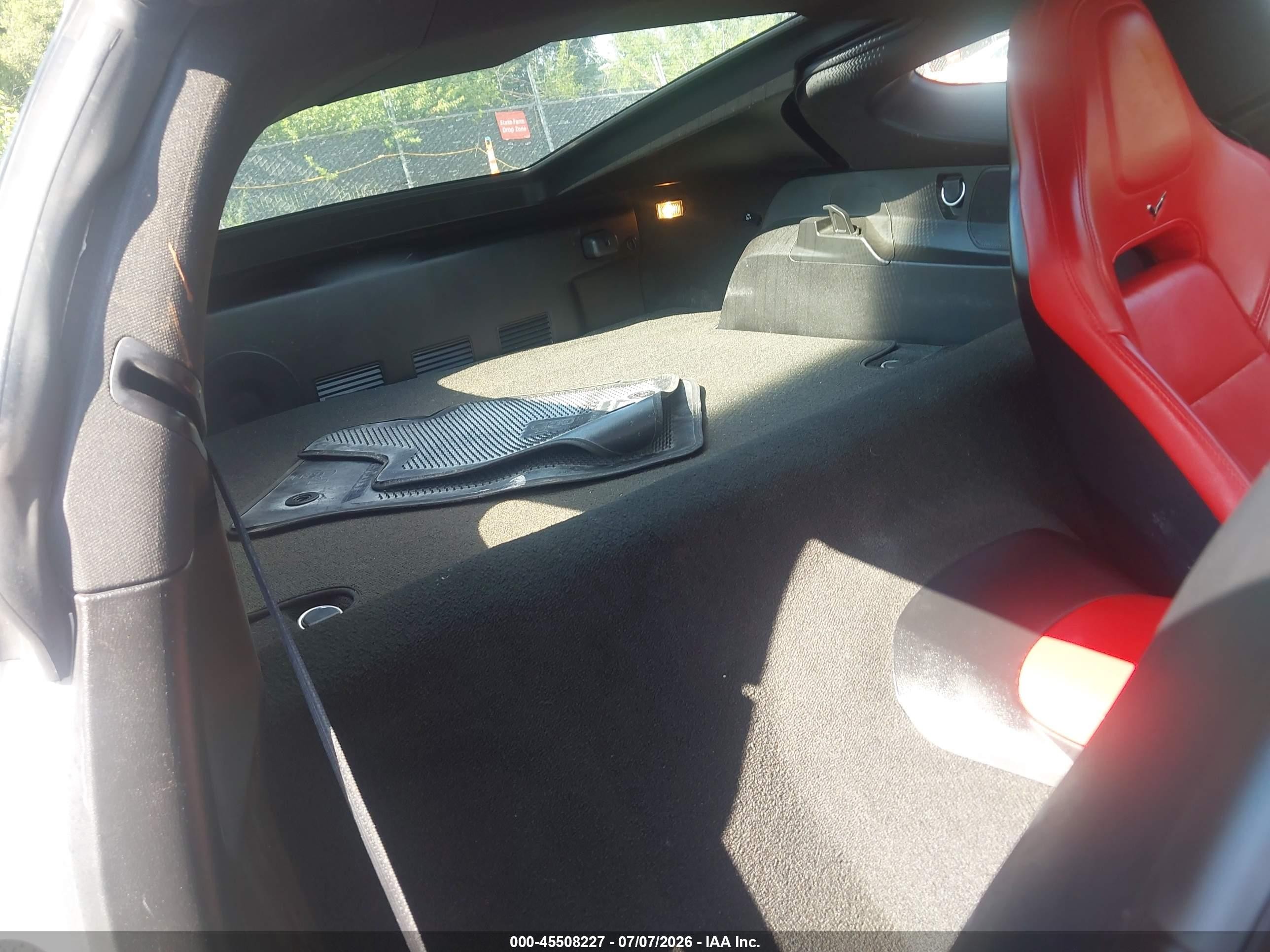 2019 Chevrolet Corvette Stingray VIN 1G1YD2D71K5120348 IAAI salvage auction — Front End, Salvage (Missouri), sold $22,000 on 2026-09-07 (photo 8)