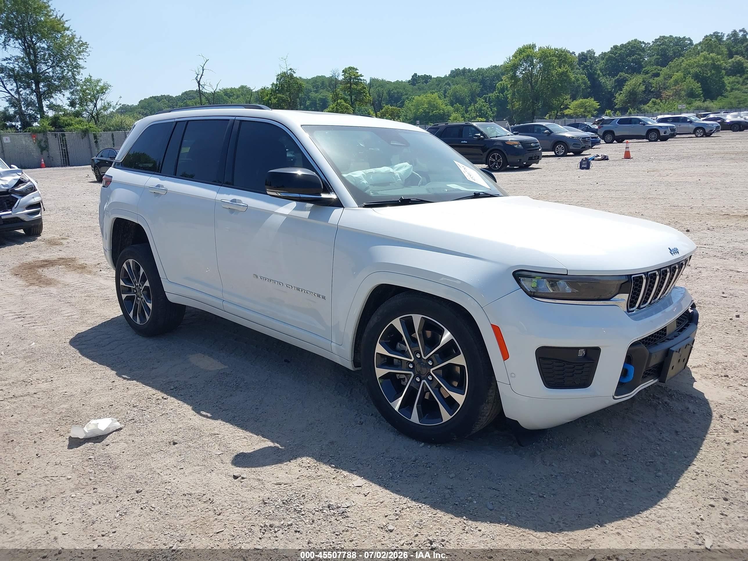 2022 Jeep Grand Cherokee VIN 1C4RJYD6XN8715944 — IAAI salvage auction photo
