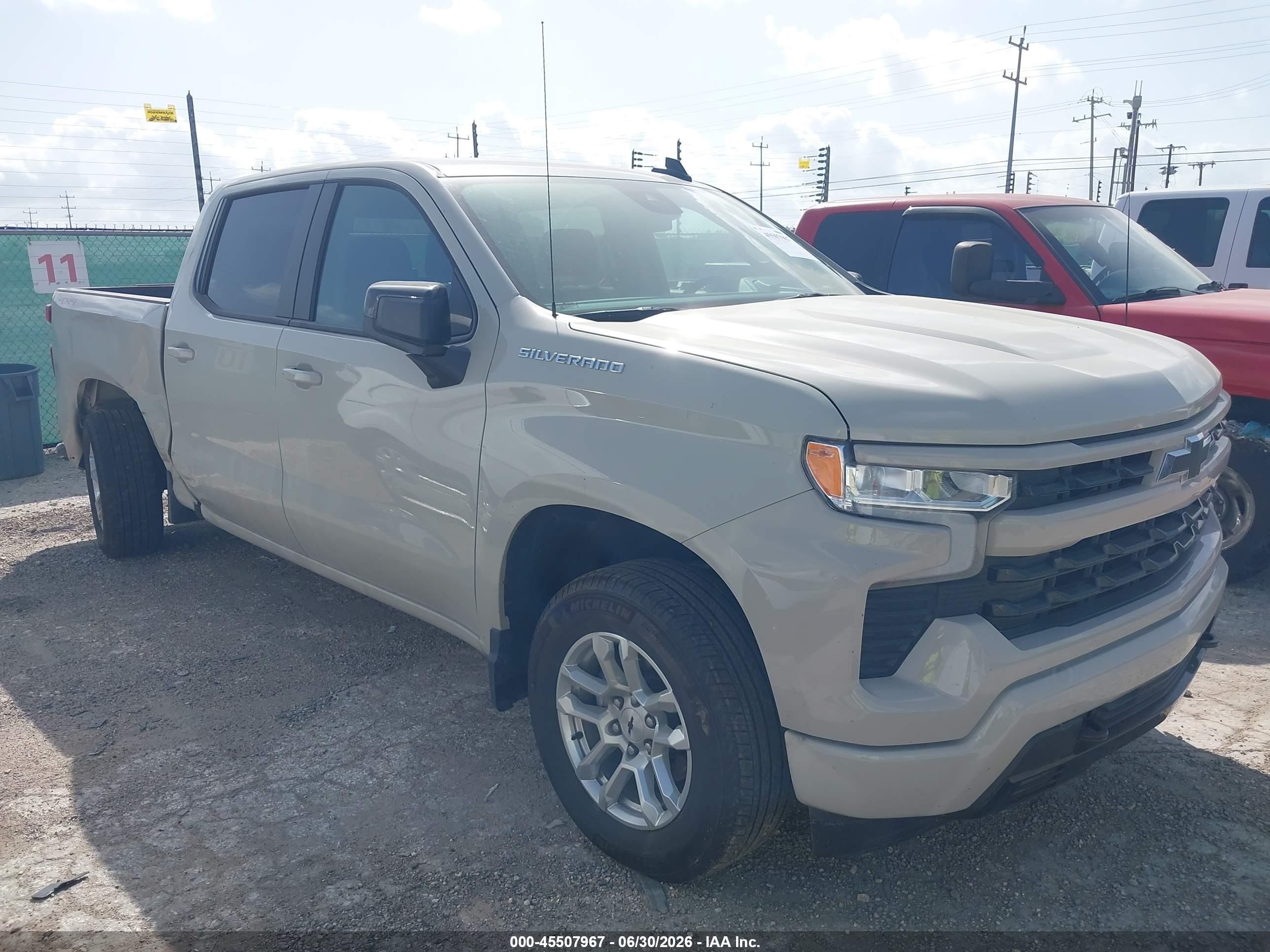 2026 Chevrolet Silverado 1500 VIN 1GCUKEED4TZ199042 IAAI salvage auction — Rear End, Enterprise Vehicles Clear Only (Kansas), sold $33,100 on 2026-07-10 (photo 1)