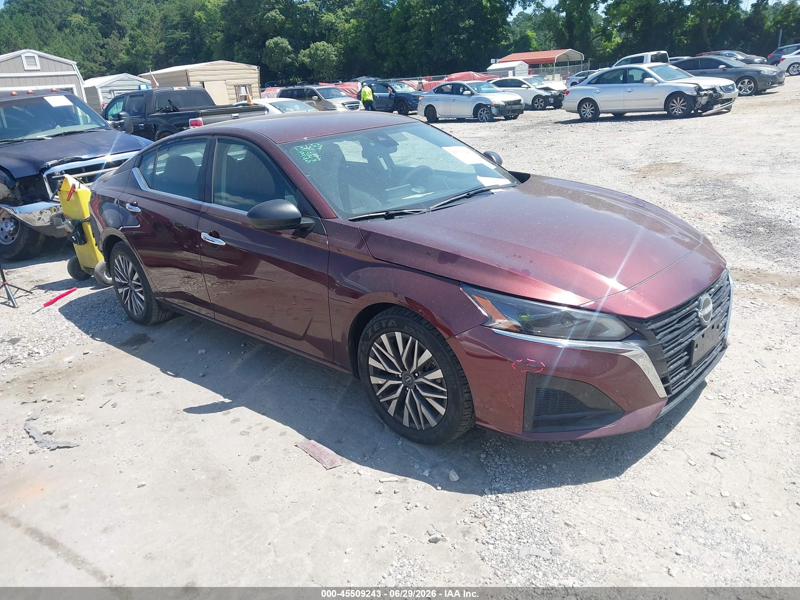 2024 Nissan Altima VIN 1N4BL4DV0RN309387 — IAAI salvage auction photo