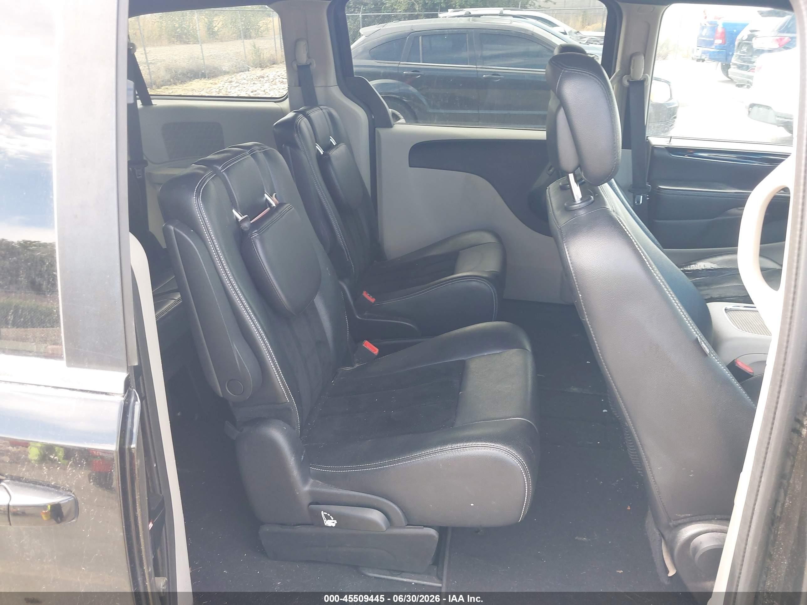 2017 Dodge Grand Caravan VIN 2C4RDGCG9HR545631 IAAI salvage auction — Normal Wear, Clear (Utah), sold $350 on 2026-07-09 (photo 8)