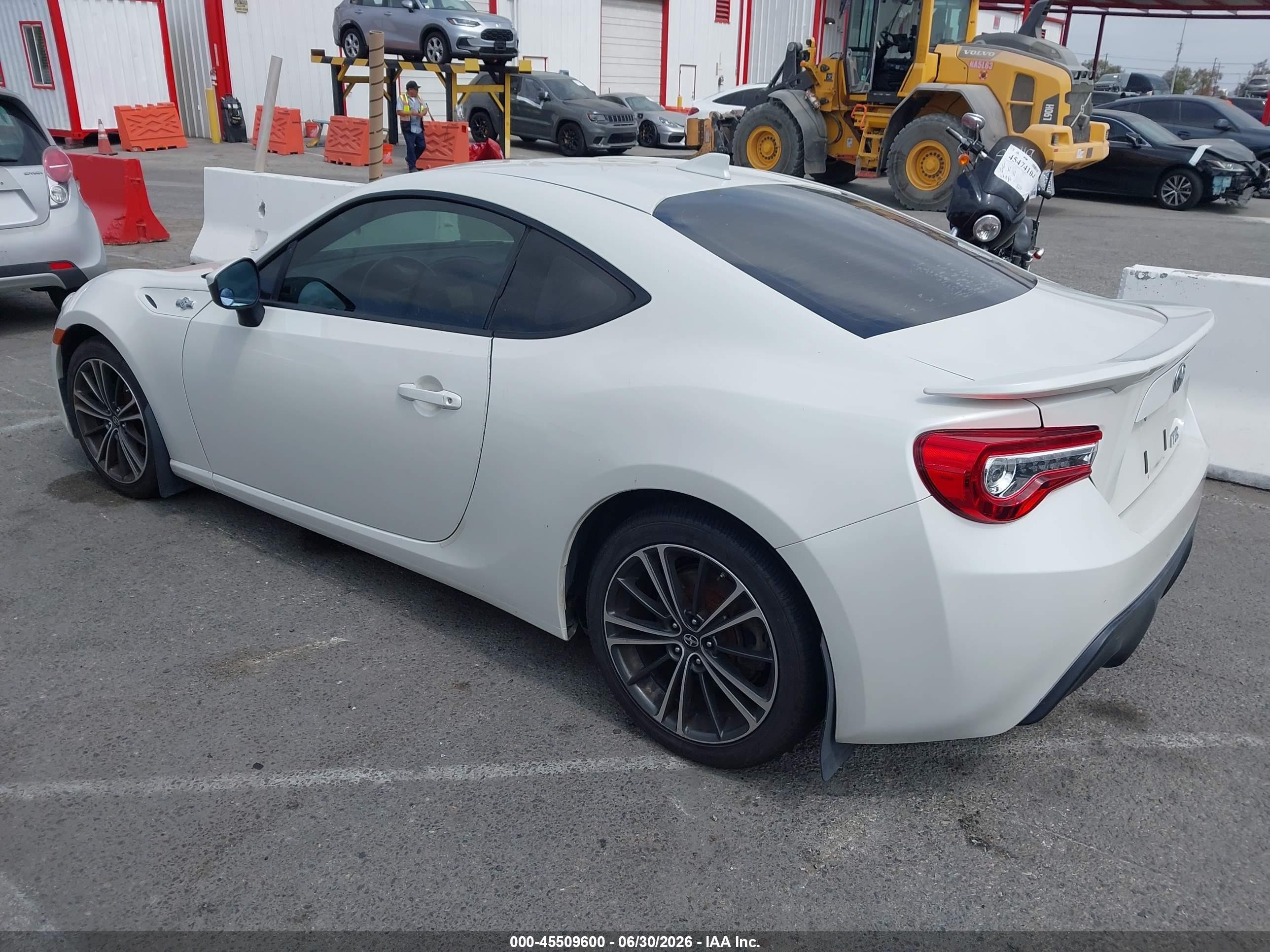 2015 Scion FR-S VIN JF1ZNAA15F9709362 IAAI salvage auction — Normal Wear, Clear - Dealer Only (California), sold $1,200 on 2026-07-02 (photo 3)