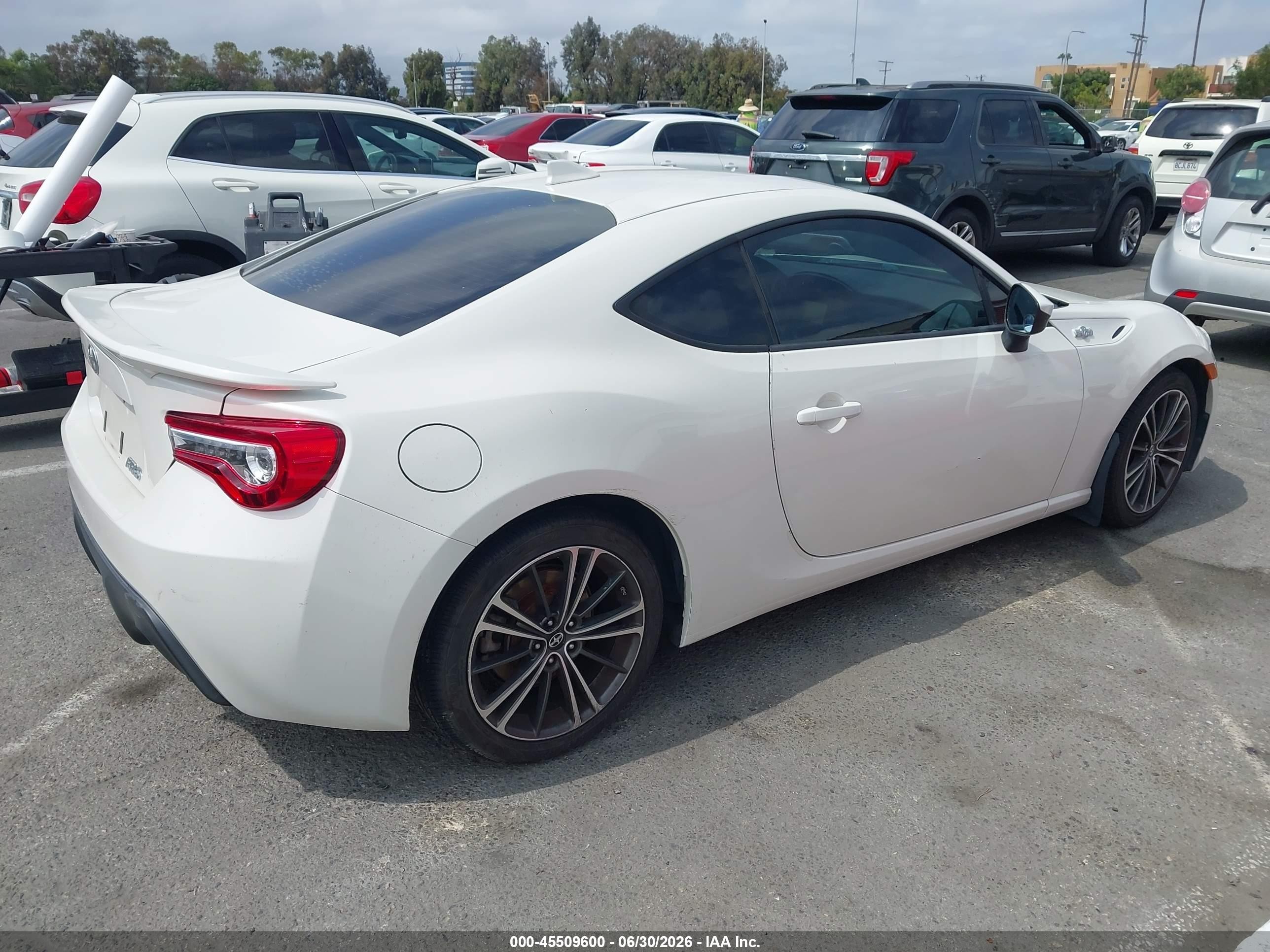 2015 Scion FR-S VIN JF1ZNAA15F9709362 IAAI salvage auction — Normal Wear, Clear - Dealer Only (California), sold $1,200 on 2026-07-02 (photo 4)