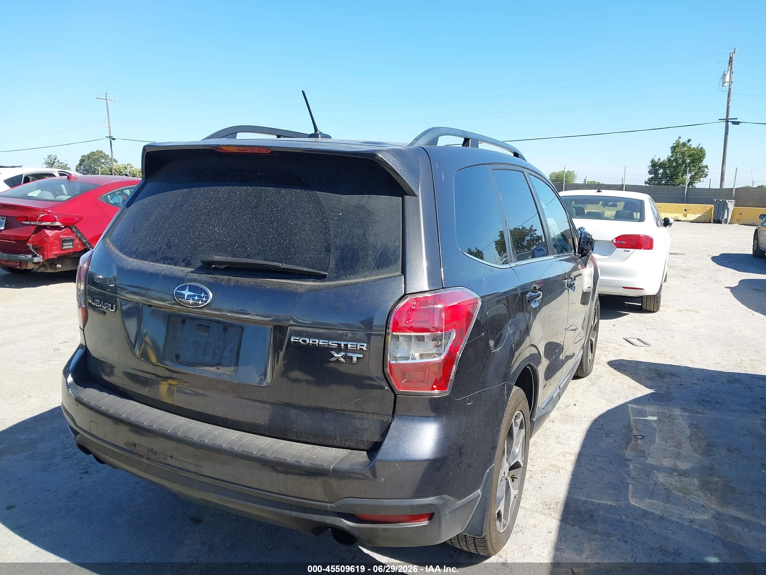 2015 Subaru Forester VIN JF2SJGWC7FH461532 IAAI salvage auction — Normal Wear, Clear - Dealer Only (California), sold $400 on 2026-07-09 (photo 4)