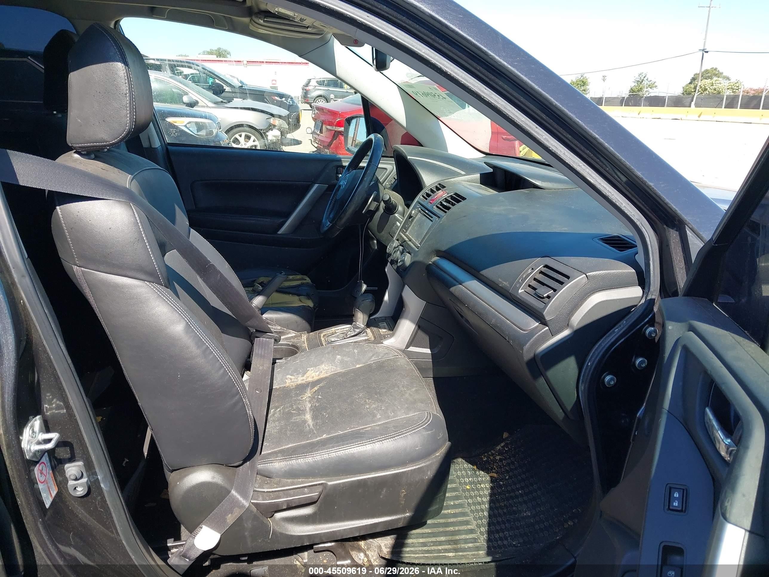 2015 Subaru Forester VIN JF2SJGWC7FH461532 IAAI salvage auction — Normal Wear, Clear - Dealer Only (California), sold $400 on 2026-07-09 (photo 5)