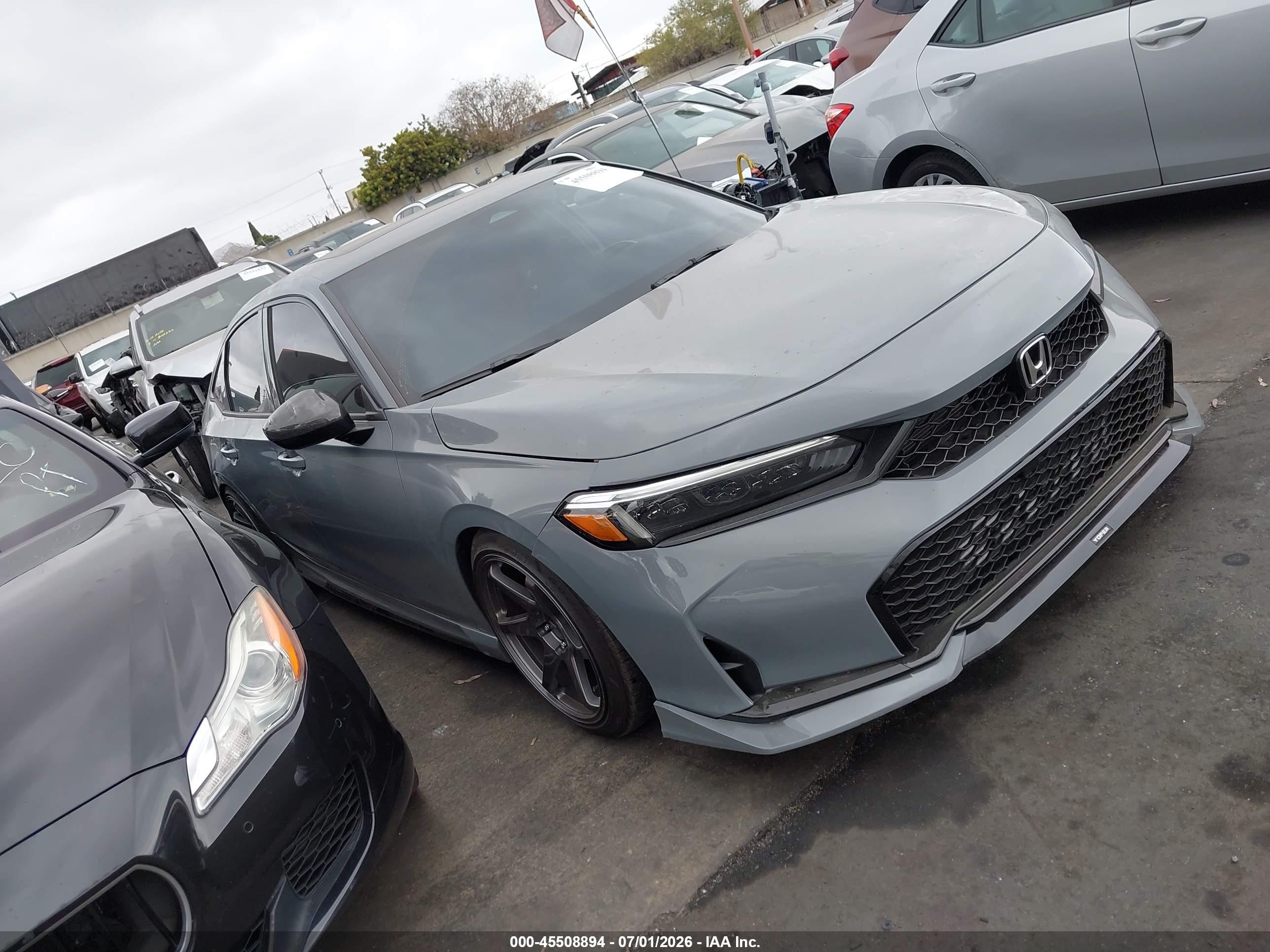 2025 Honda Civic — VIN 2HGFE1E56SH471690