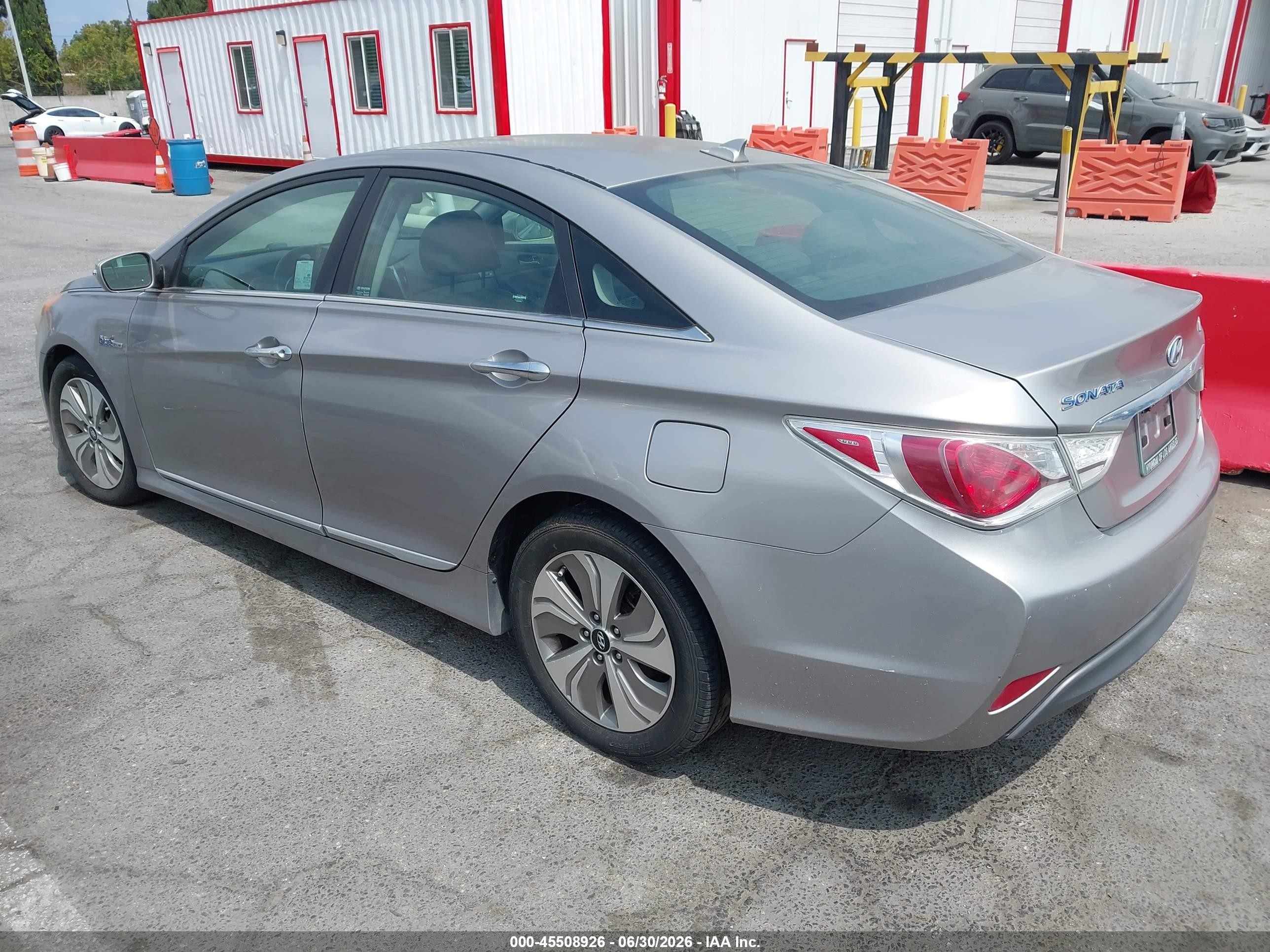 2013 Hyundai Sonata Hybrid VIN KMHEC4A41DA095251 IAAI salvage auction — Normal Wear, Clear - Dealer Only (California), sold $600 on 2026-07-09 (photo 3)