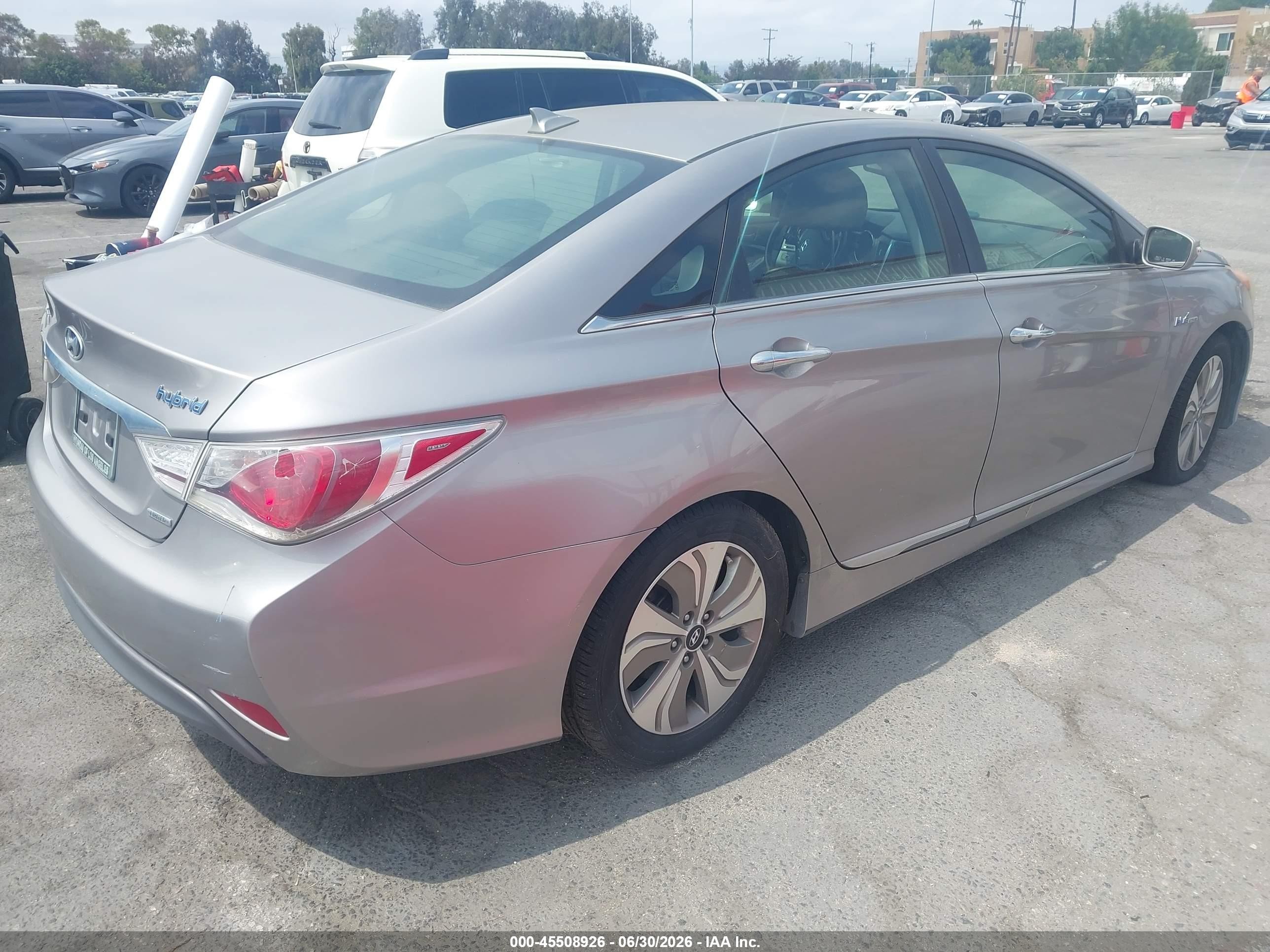 2013 Hyundai Sonata Hybrid VIN KMHEC4A41DA095251 IAAI salvage auction — Normal Wear, Clear - Dealer Only (California), sold $600 on 2026-07-09 (photo 4)