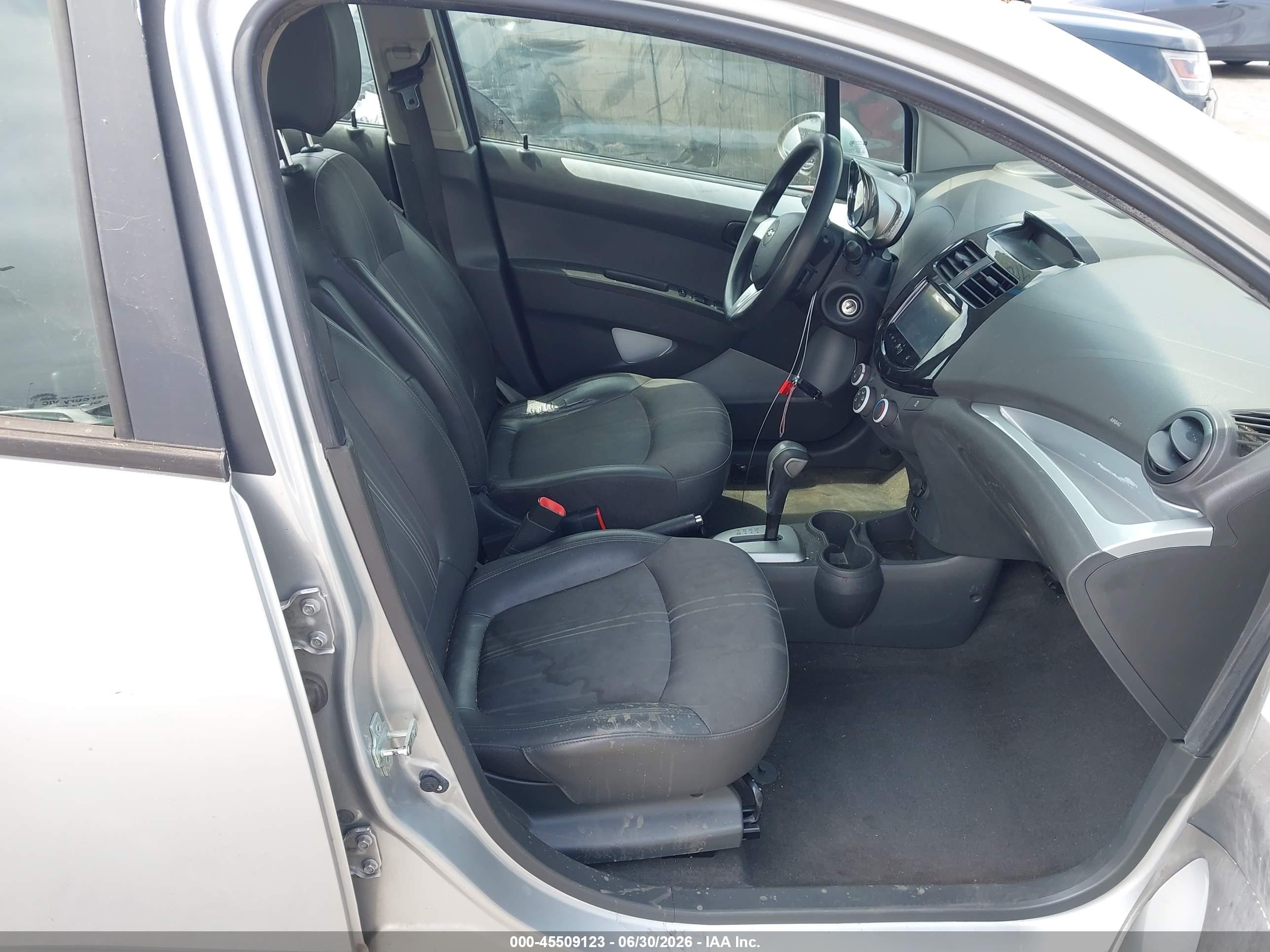 2014 Chevrolet Spark VIN KL8CD6S92EC552940 IAAI salvage auction — Normal Wear, Clear - Dealer Only (California), sold $1,050 on 2026-07-06 (photo 5)