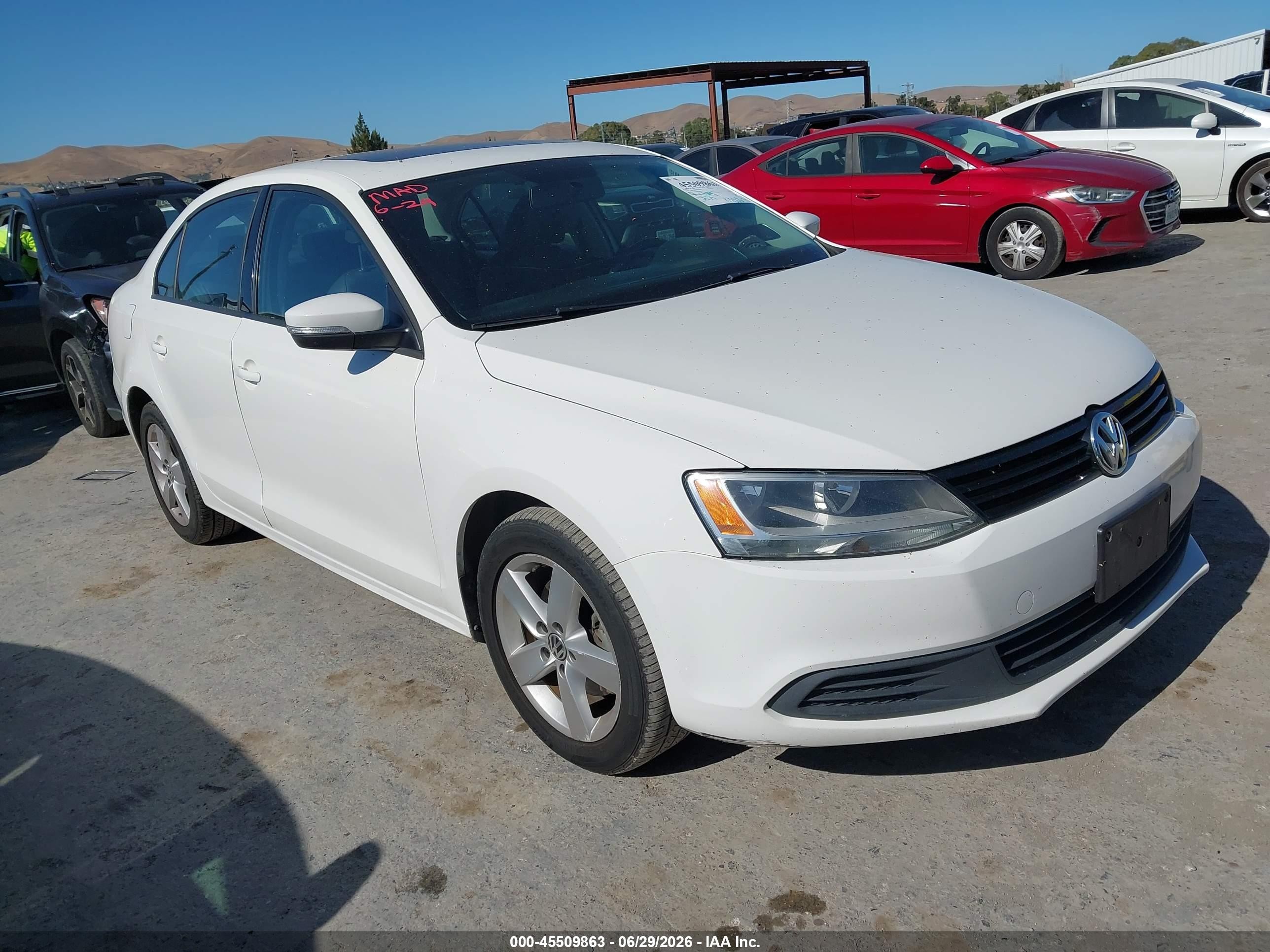 2012 Volkswagen Jetta VIN 3VWLL7AJ1CM428372 IAAI salvage auction — Normal Wear, Clear - Dealer Only (California), sold $825 on 2026-07-09 (photo 1)