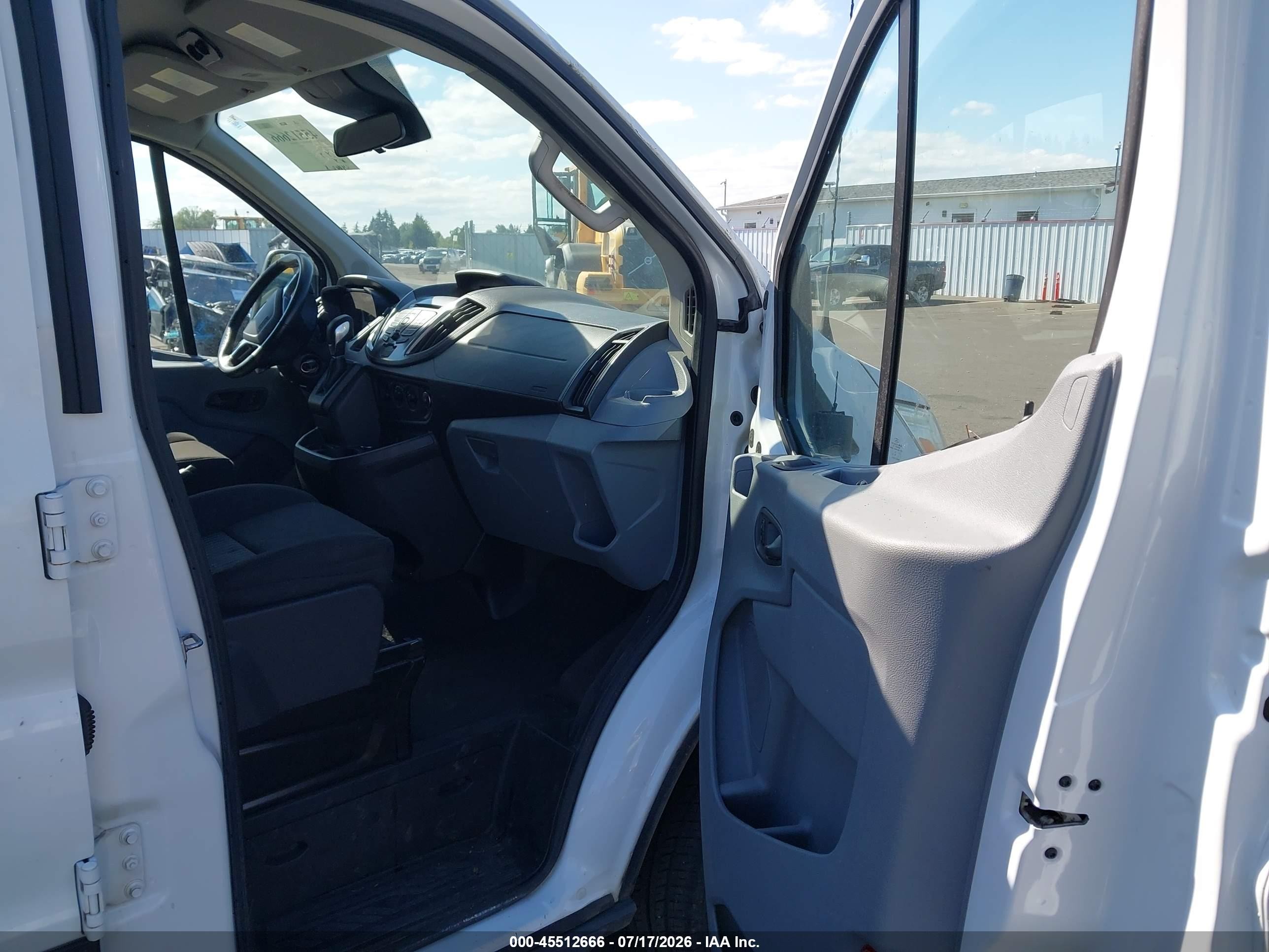 2016 Ford Transit VIN 1FBZX2ZM3GKA32853 IAAI salvage auction — Side, Salvage (Idaho), sold $7,600 on 2026-09-25 (photo 5)