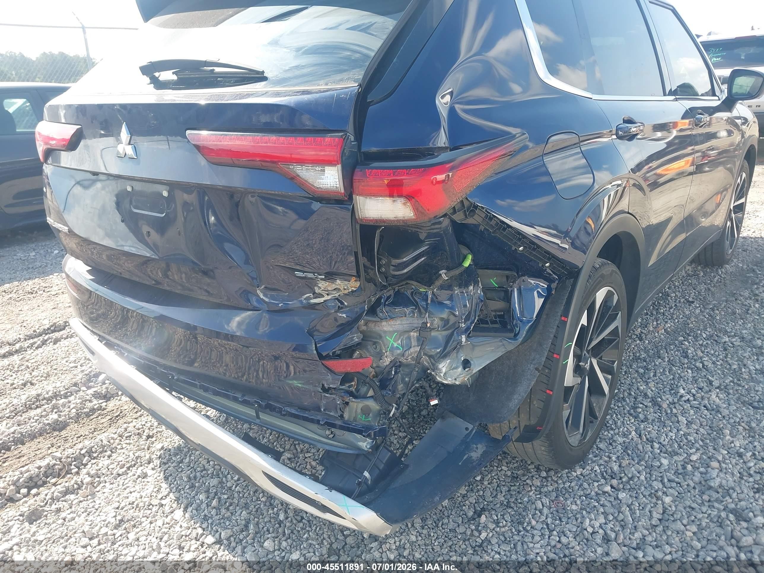 2024 Mitsubishi Outlander VIN JA4J3WA82RZ015847 IAAI salvage auction — Rear End, Salvage (Georgia), sold $8,800 on 2026-09-04 (photo 6)