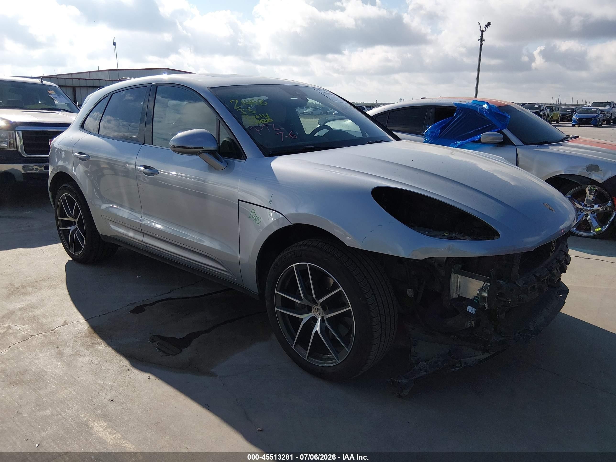 2024 Porsche Macan VIN WP1AA2A51RLB13067 — IAAI salvage auction photo