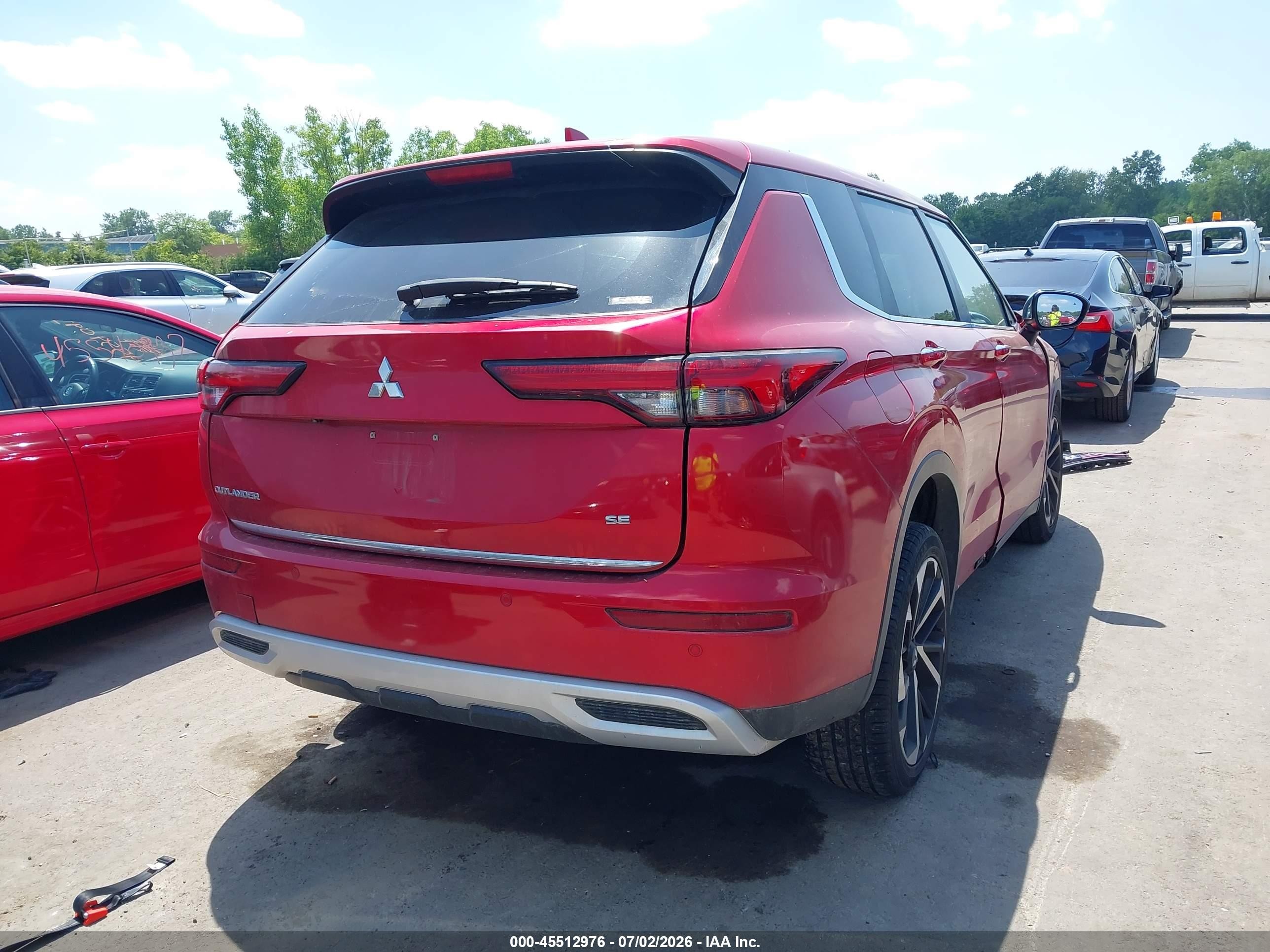 2022 Mitsubishi Outlander VIN JA4J4UA88NZ031143 IAAI salvage auction — Front End, Salvage (Ohio), sold $2,950 on 2026-08-25 (photo 4)