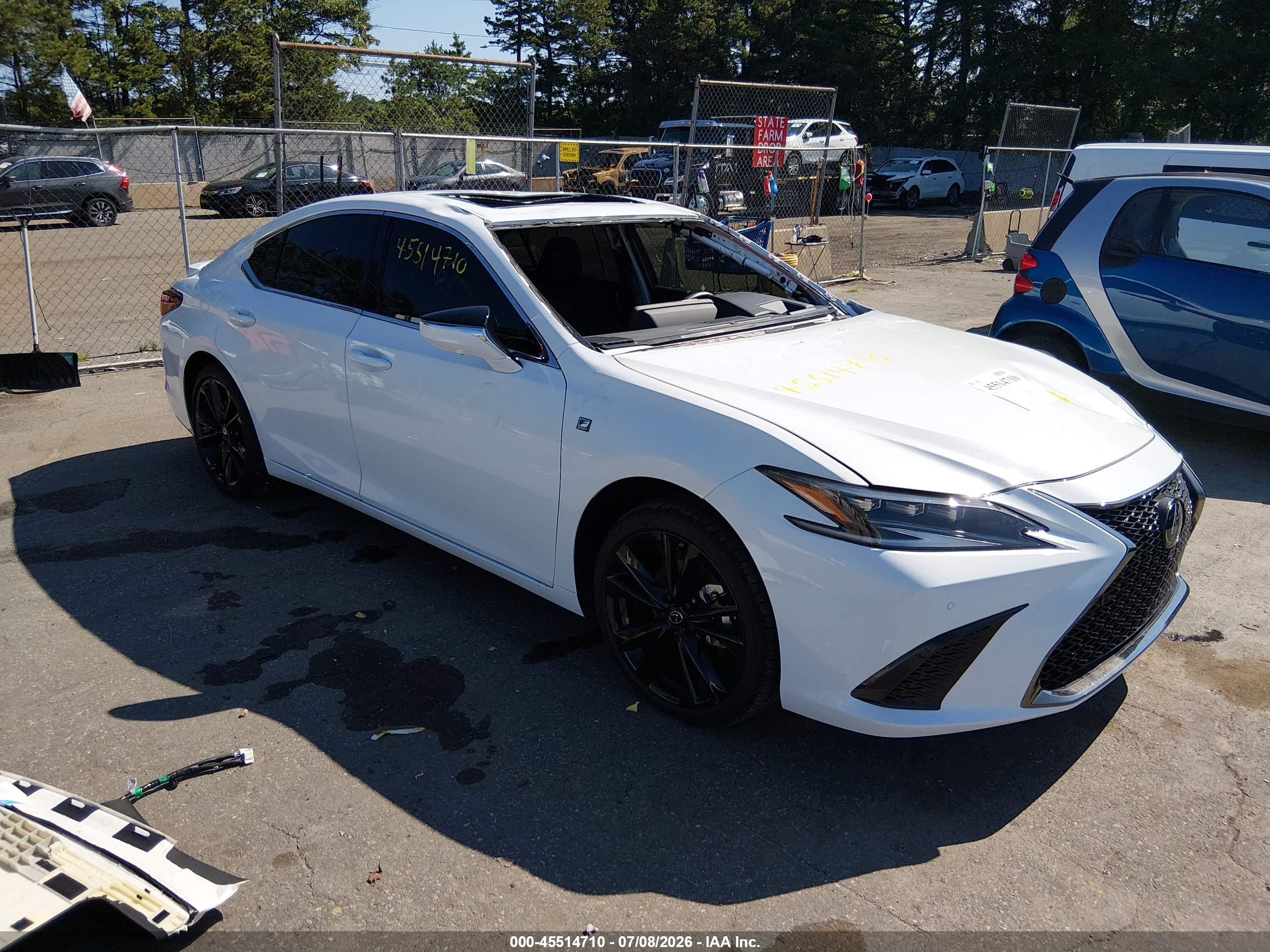 2025 Lexus ES 350 VIN 58AJZ1B1XSU216928 — IAAI salvage auction photo