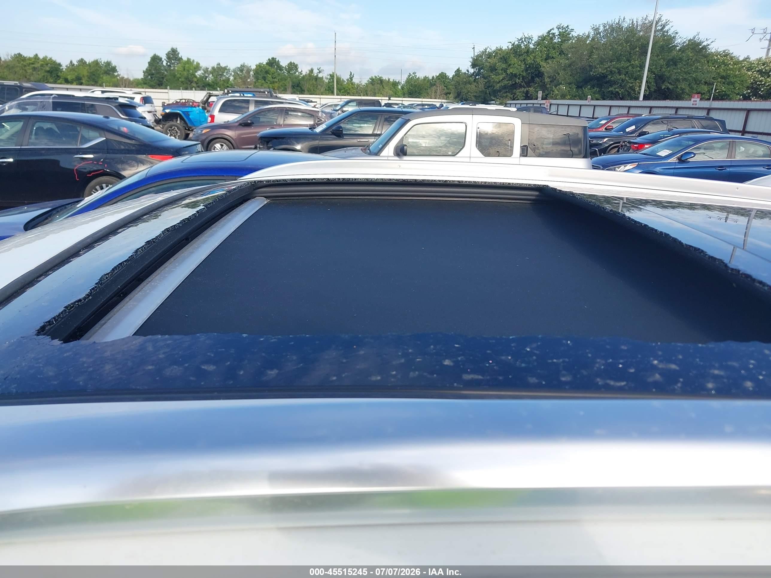2024 Porsche Cayenne VIN WP1AA2AY1RDA13958 IAAI salvage auction — Top/Roof, Salvage (Texas), sold $43,000 on 2026-08-26 (photo 6)