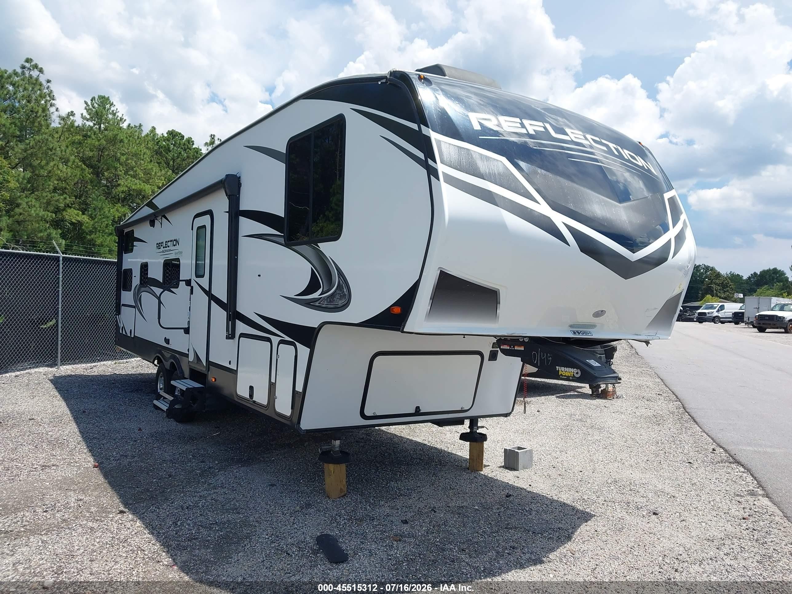 2021 Grand desi Reflection VIN 573FR3527M3330145 IAAI salvage auction — Rollover, Salvage (South Carolina), sold $6,000 on 2026-09-10 (photo 1)