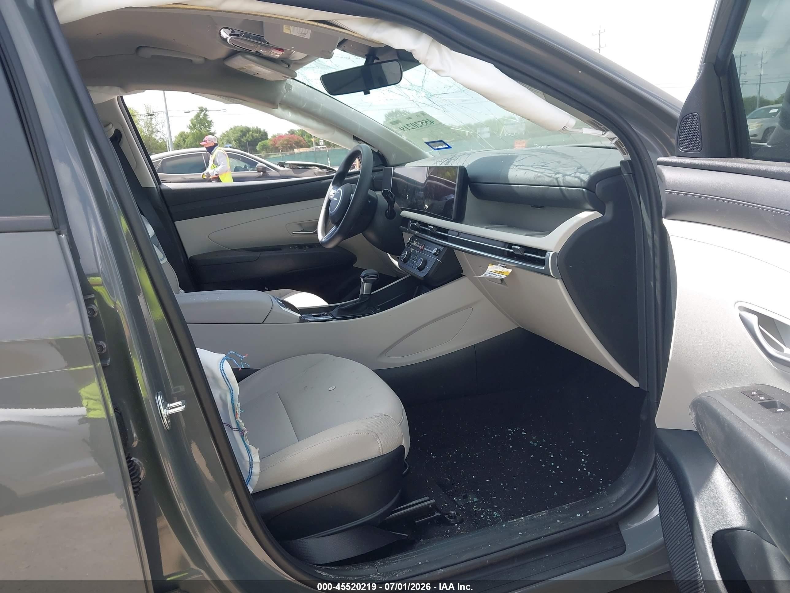 2026 Hyundai Tucson VIN 5NMJA3DE6TH697686 IAAI salvage auction — Rollover, Salvage (Texas), sold $7,000 on 2026-09-08 (photo 5)