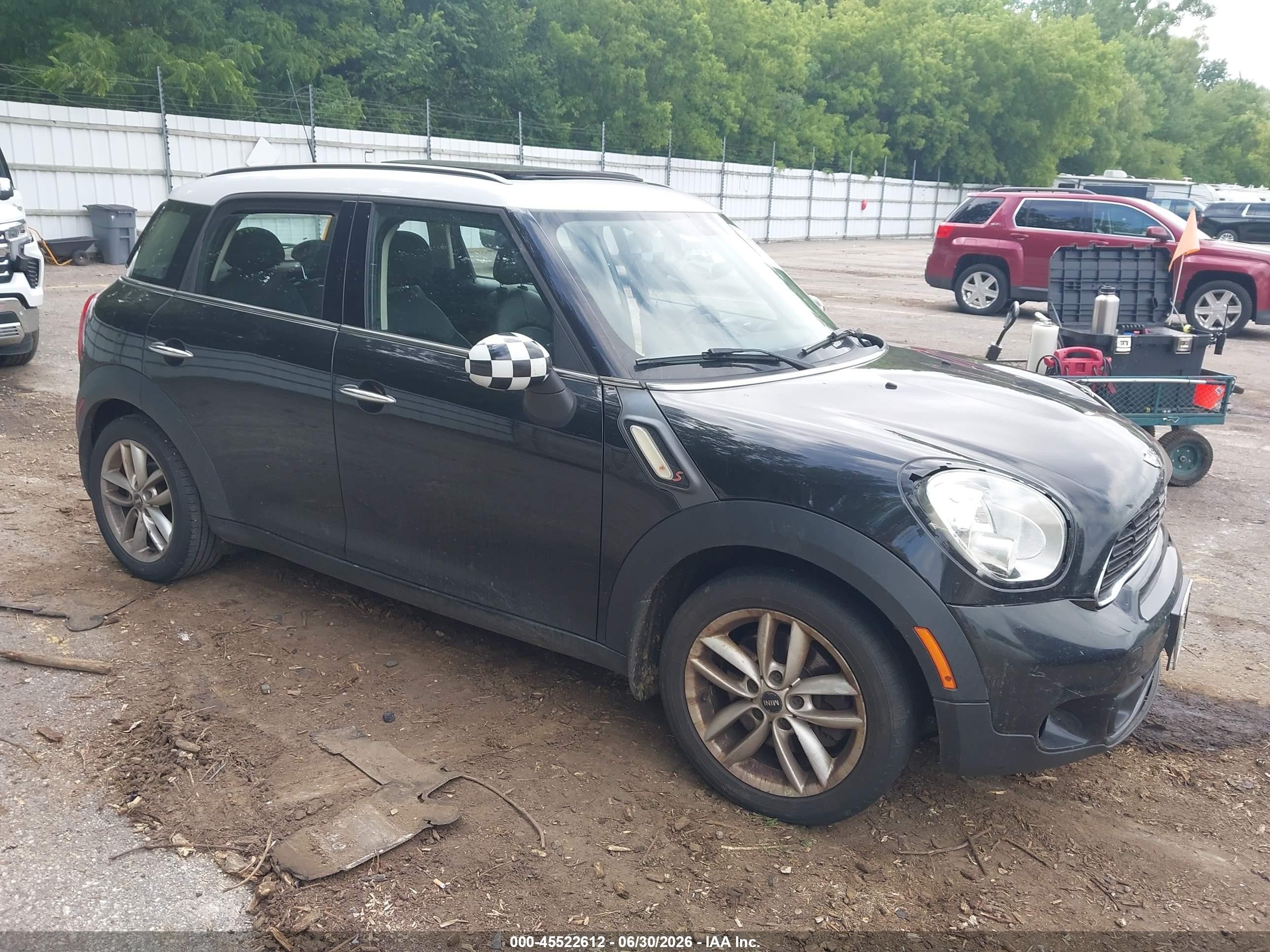2013 Mini Countryman VIN WMWZC3C56DWP23939 IAAI salvage auction — Front End, Clear (Michigan), sold $1,375 on 2026-09-13 (photo 1)