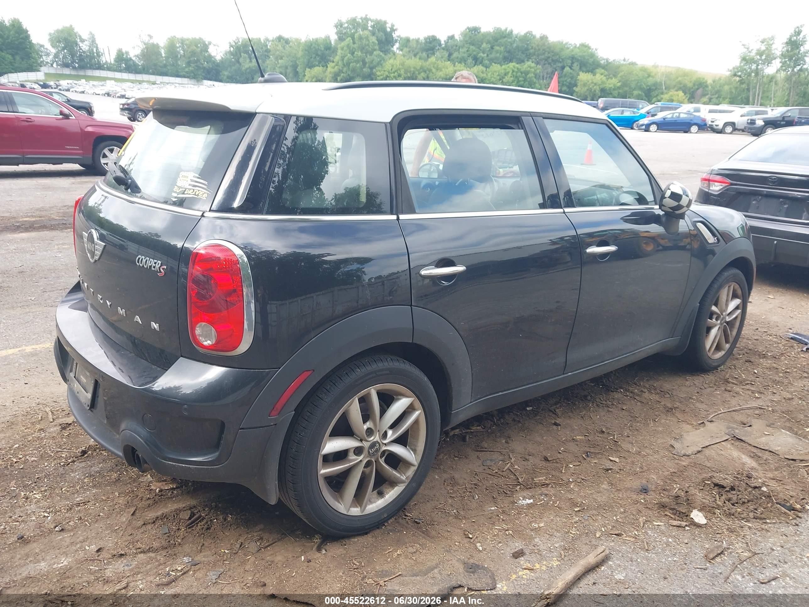 2013 Mini Countryman VIN WMWZC3C56DWP23939 IAAI salvage auction — Front End, Clear (Michigan), sold $1,375 on 2026-09-13 (photo 4)