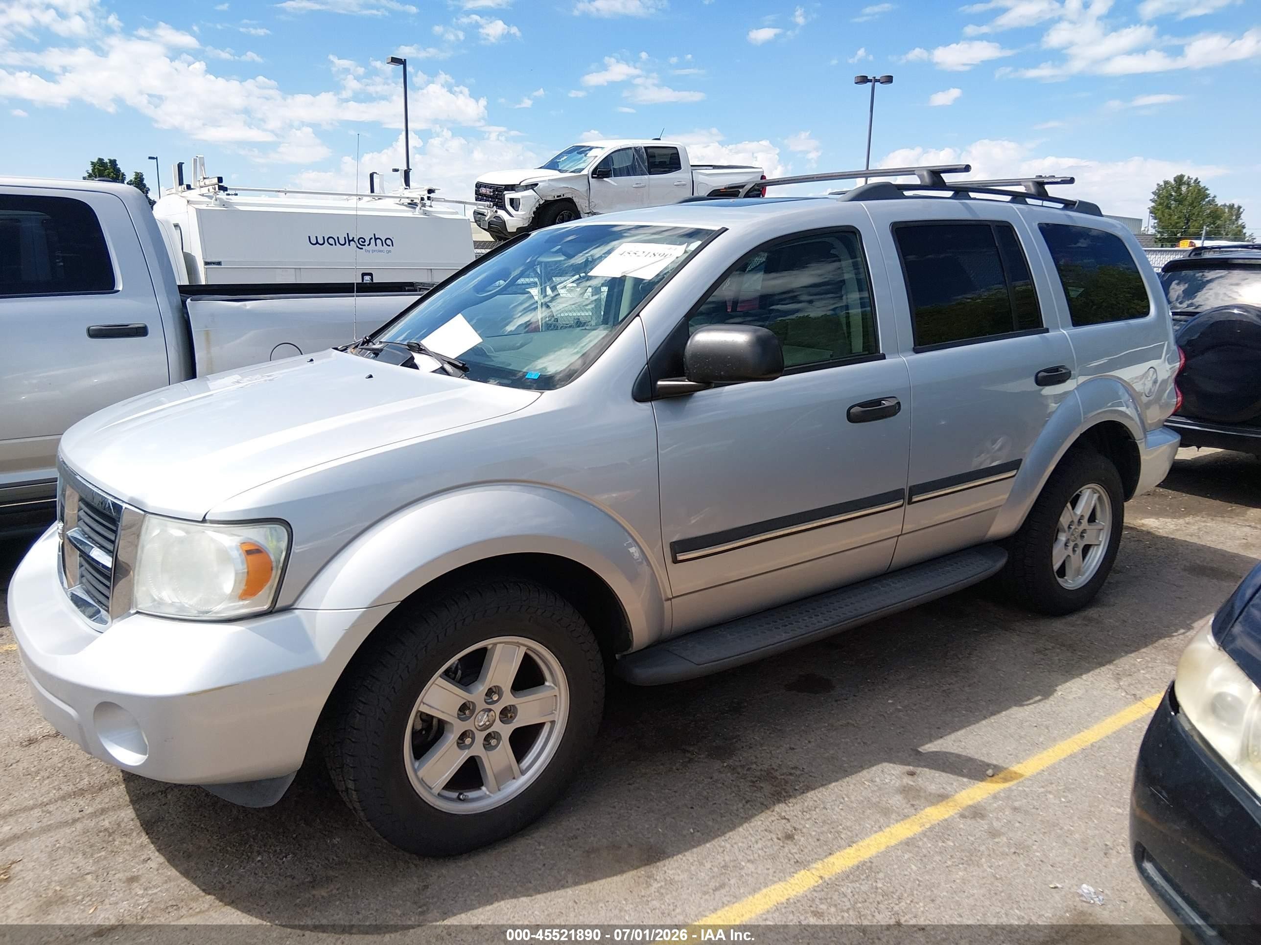 2007 Dodge Durango VIN 1D8HB48247F552782 IAAI salvage auction — Normal Wear, Clear (Idaho), sold $950 on 2026-07-10 (photo 2)