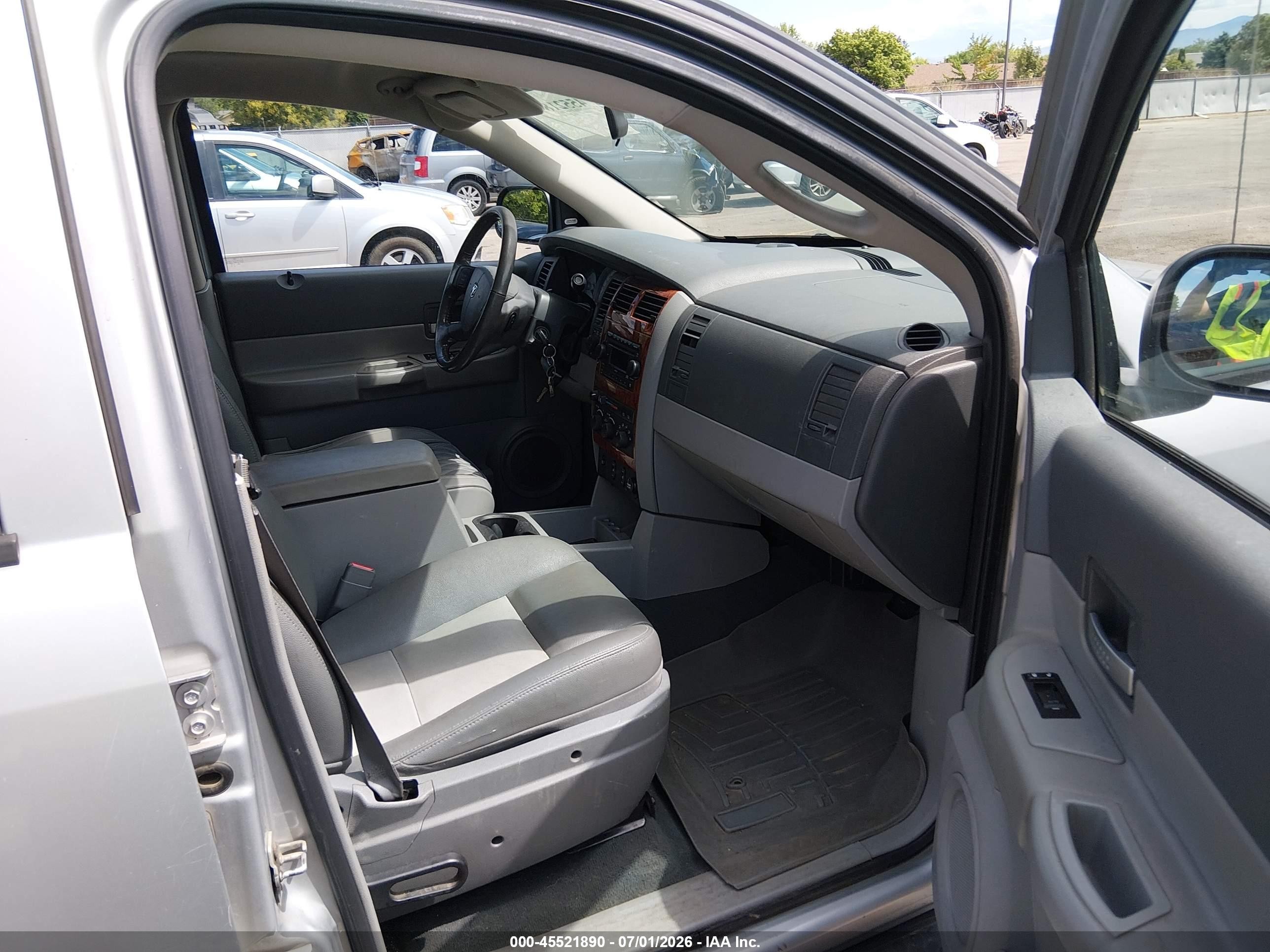 2007 Dodge Durango VIN 1D8HB48247F552782 IAAI salvage auction — Normal Wear, Clear (Idaho), sold $950 on 2026-07-10 (photo 5)