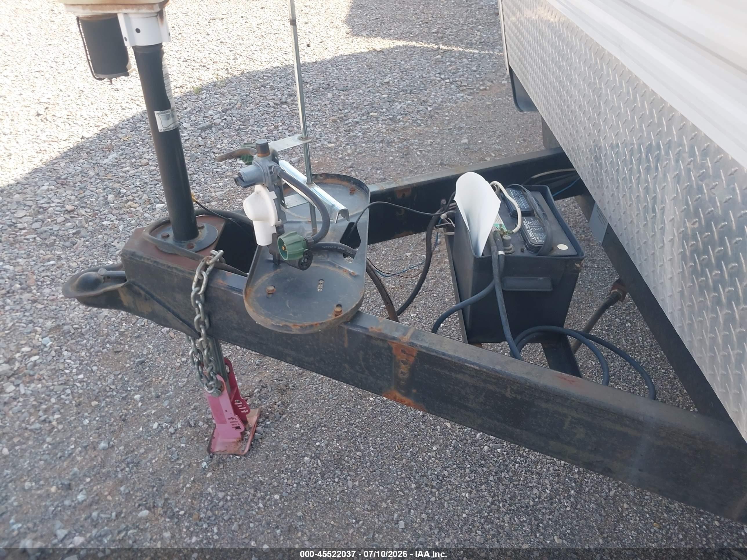 2010 Jayco Octane VIN 1UJBJSBP3A1VY0139 IAAI salvage auction — Side, Junk (Oklahoma), sold $750 on 2026-09-10 (photo 7)