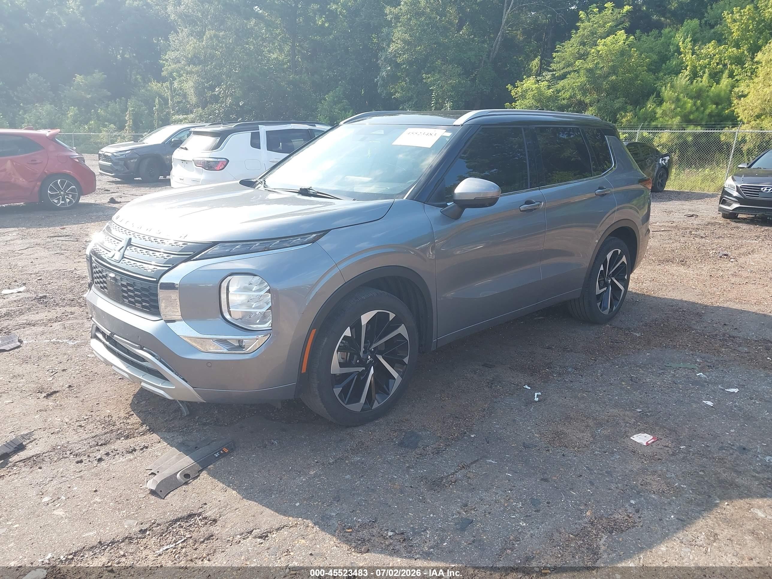 2024 Mitsubishi Outlander VIN JA4J3WA88RZ032801 IAAI salvage auction — Unknown, Salvage (Mississippi), sold $8,900 on 2026-09-11 (photo 2)