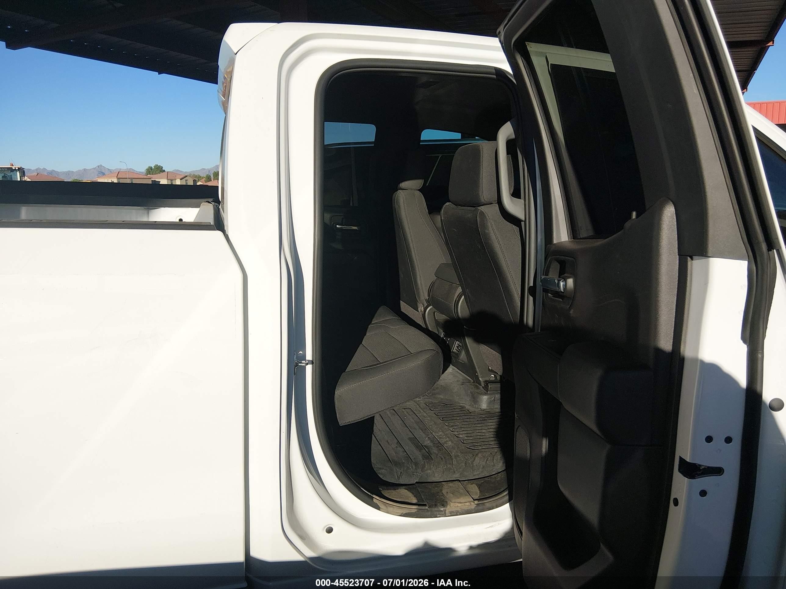 2026 GMC Sierra 1500 VIN 1GTRHAED8TZ231729 IAAI salvage auction — Rear End, Salvage (Arizona), sold $13,400 on 2026-08-18 (photo 8)